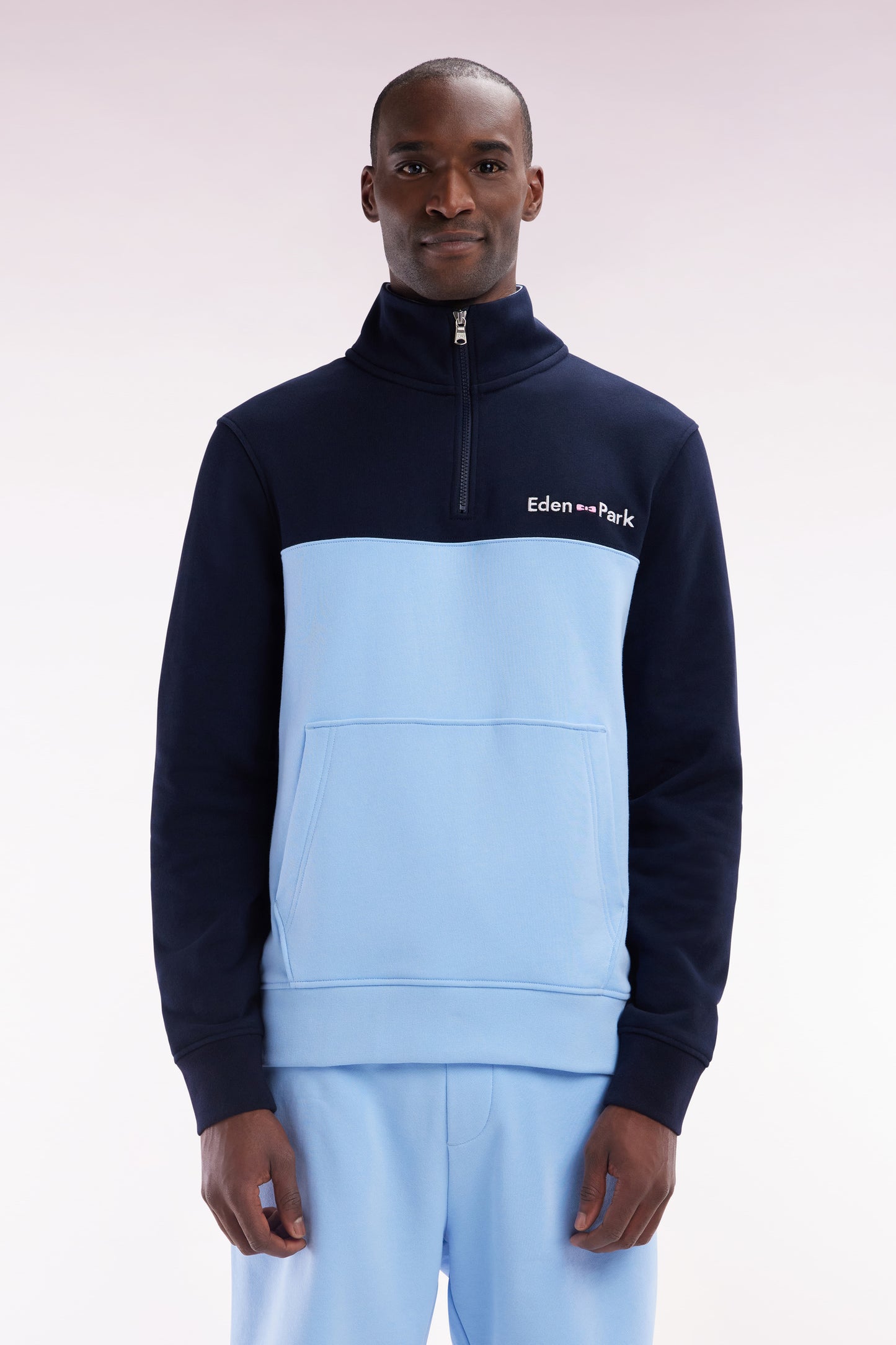 Straight-fit two-tone sky blue and navy cotton trucker collar sweatshirt