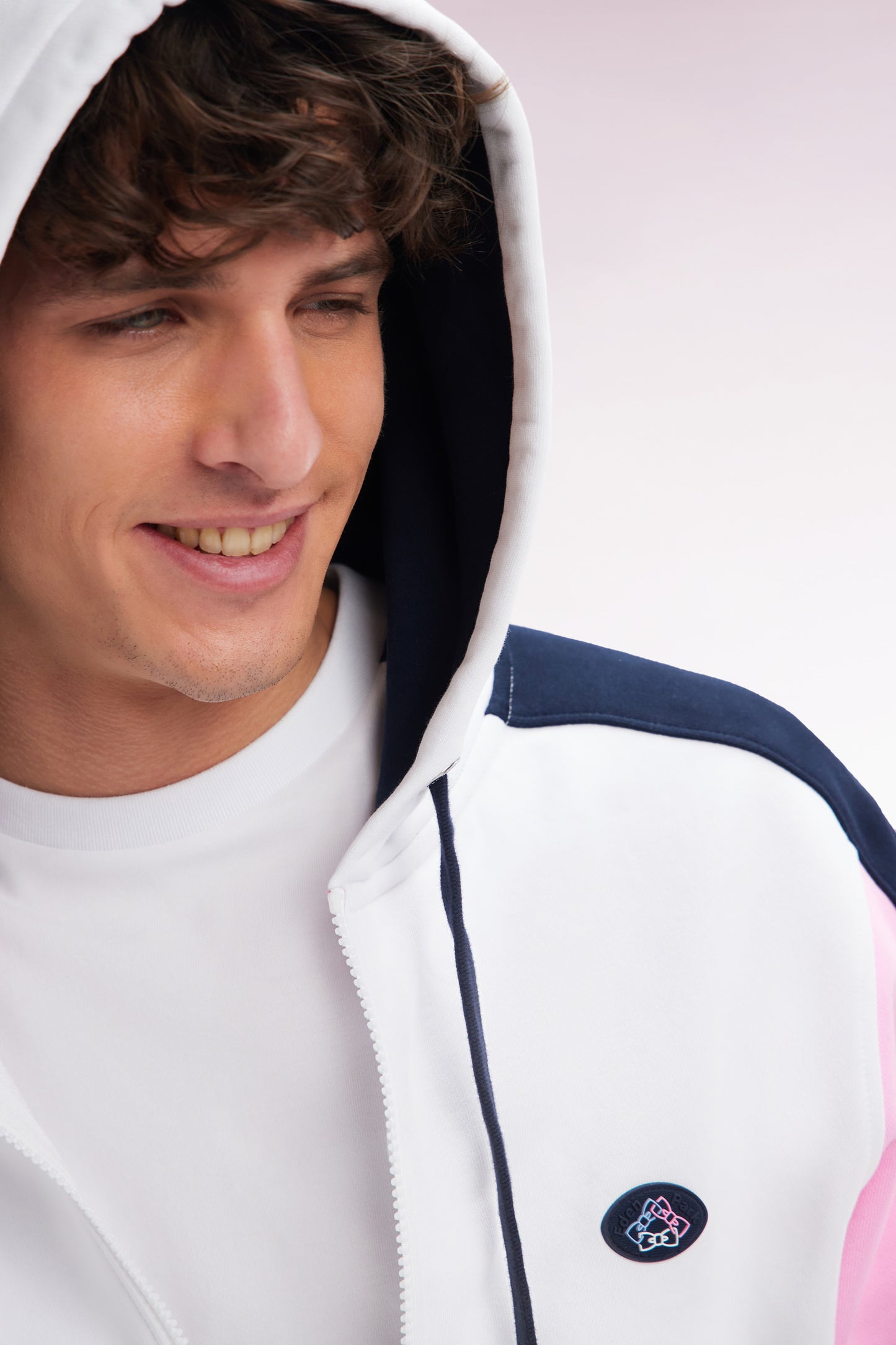 Sweatshirt zippé en molleton coton colorblock blanc coupe droite