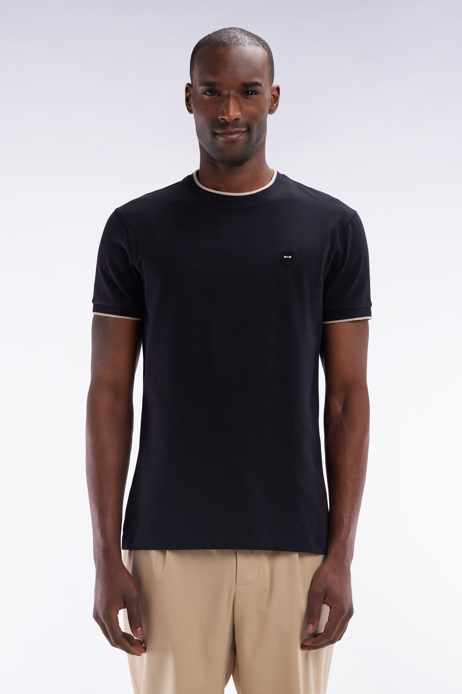 T-shirt en coton stretch noir coupe ajustée