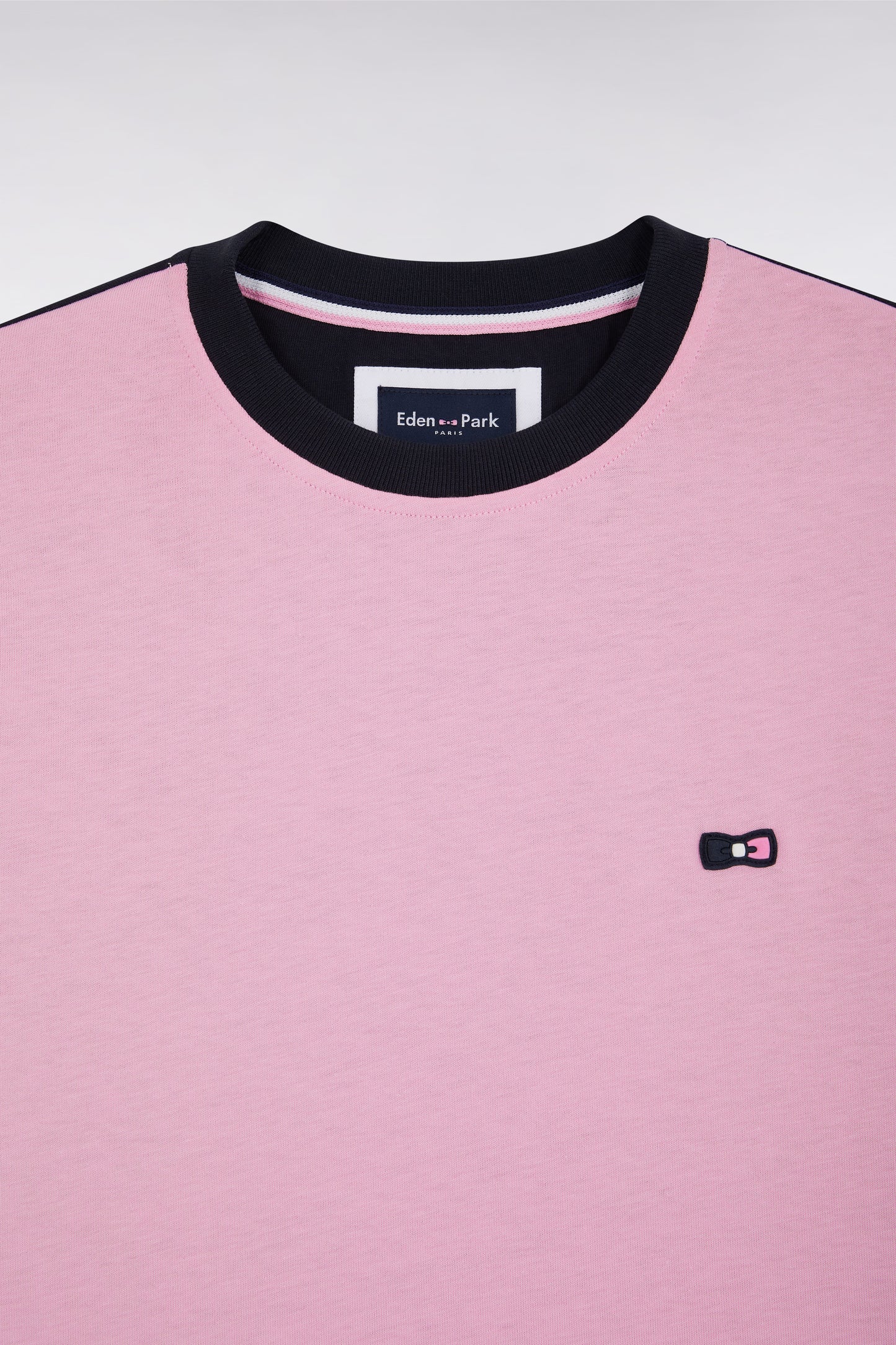 Pink cotton short-sleeved T-shirt, straight cut
