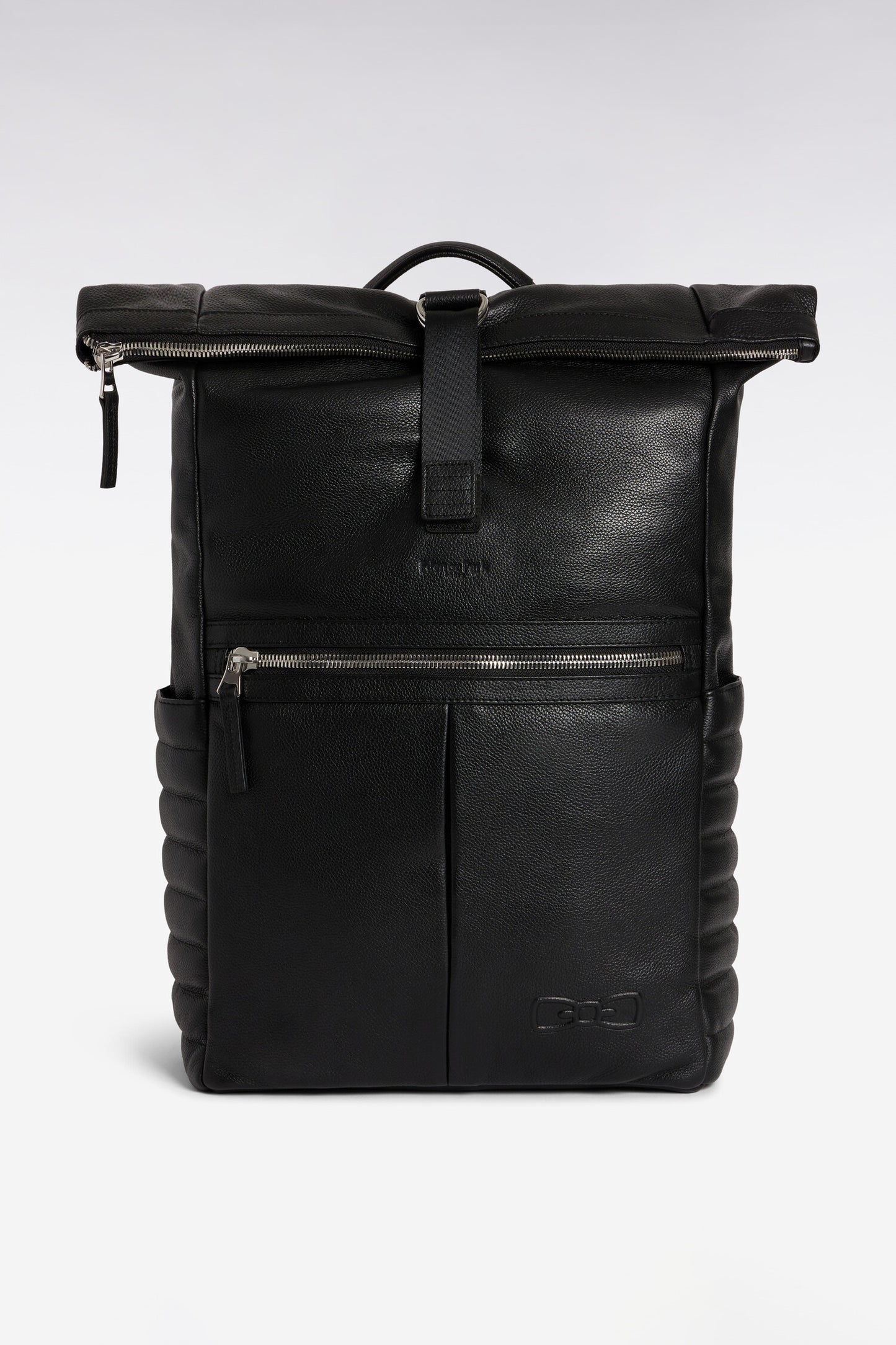 Square backpack in black grained leather