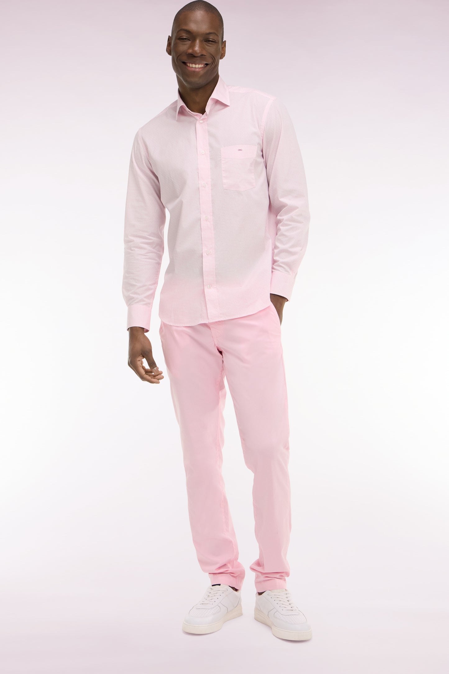 Pantalon chino en coton stretch rose coupe slim