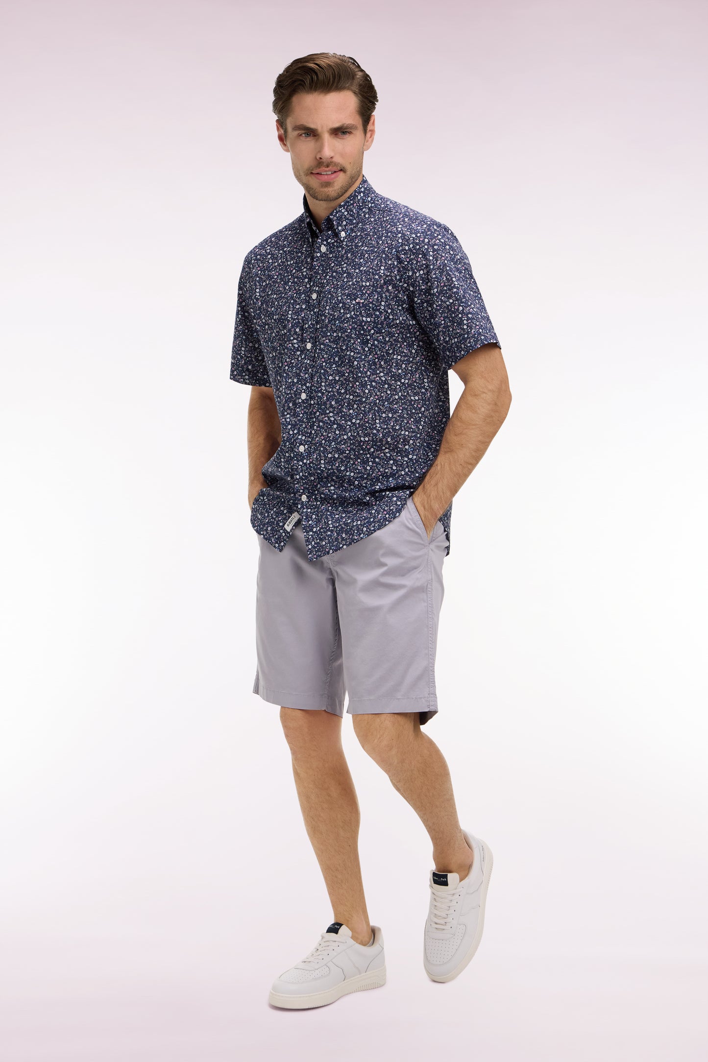 Bermuda chino en gabardine stretch gris