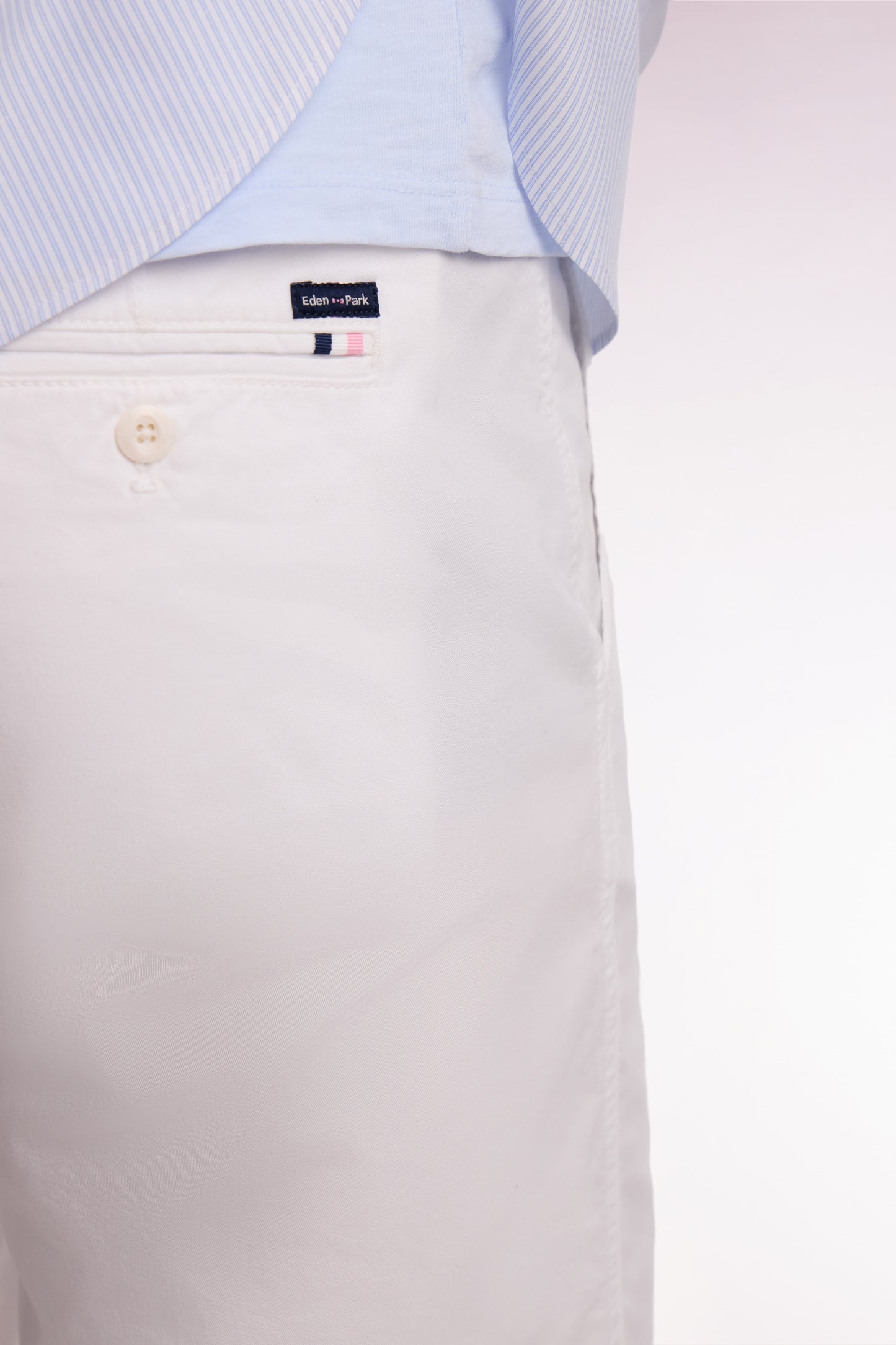 Bermuda chino en gabardine stretch blanc