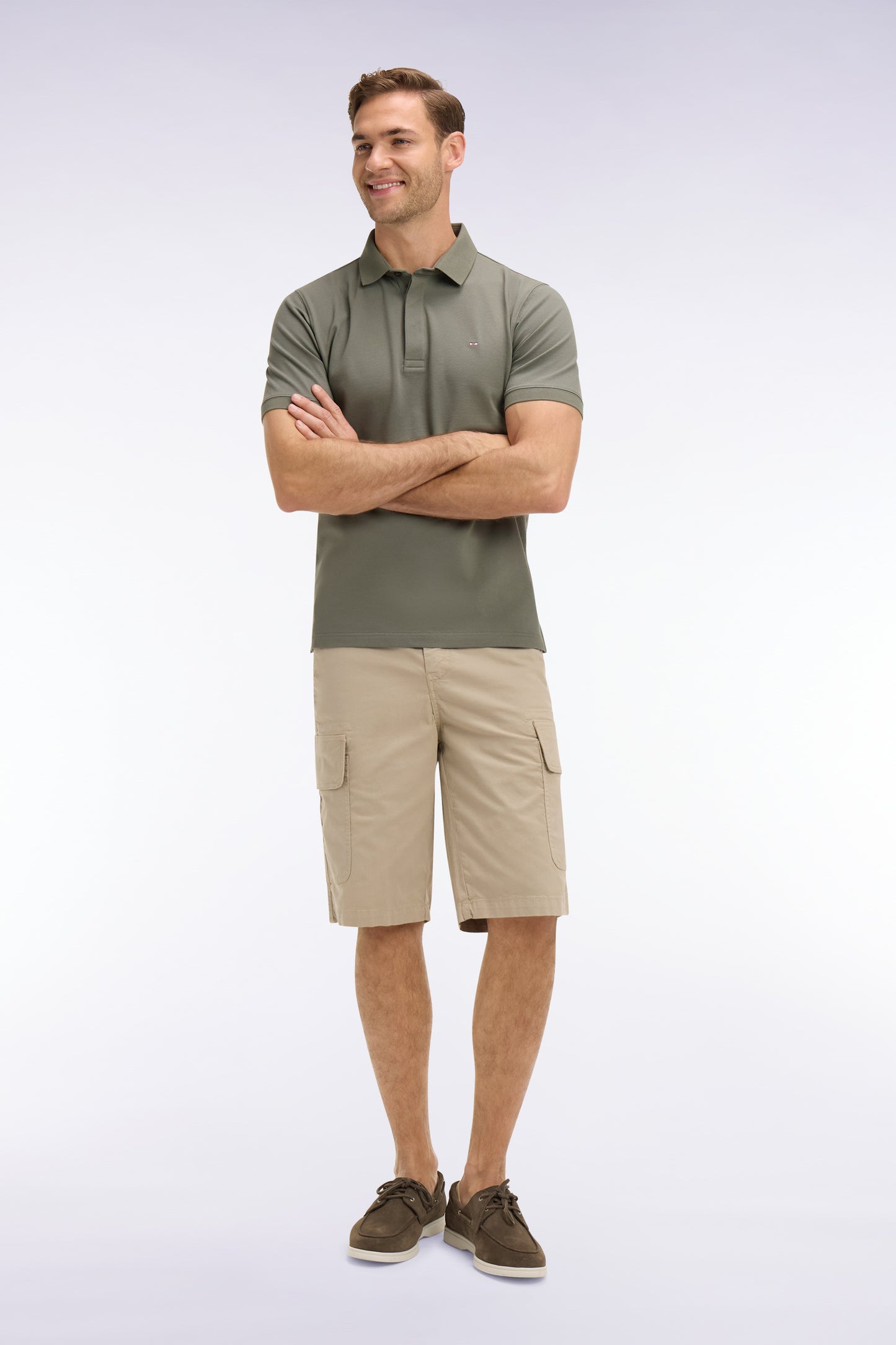 Beige cotton cargo Bermuda shorts