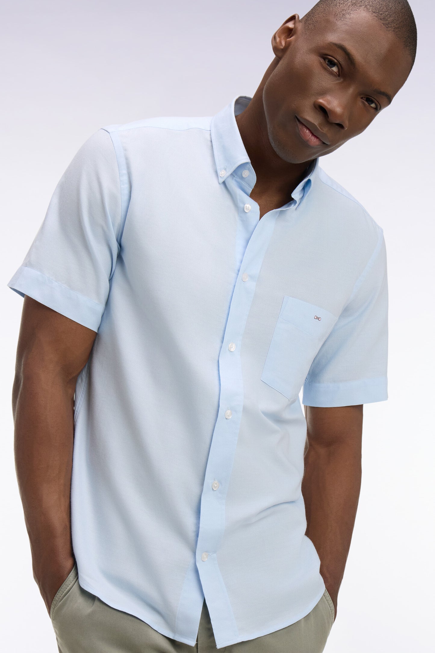 Short-sleeved shirt in sky blue cotton pique