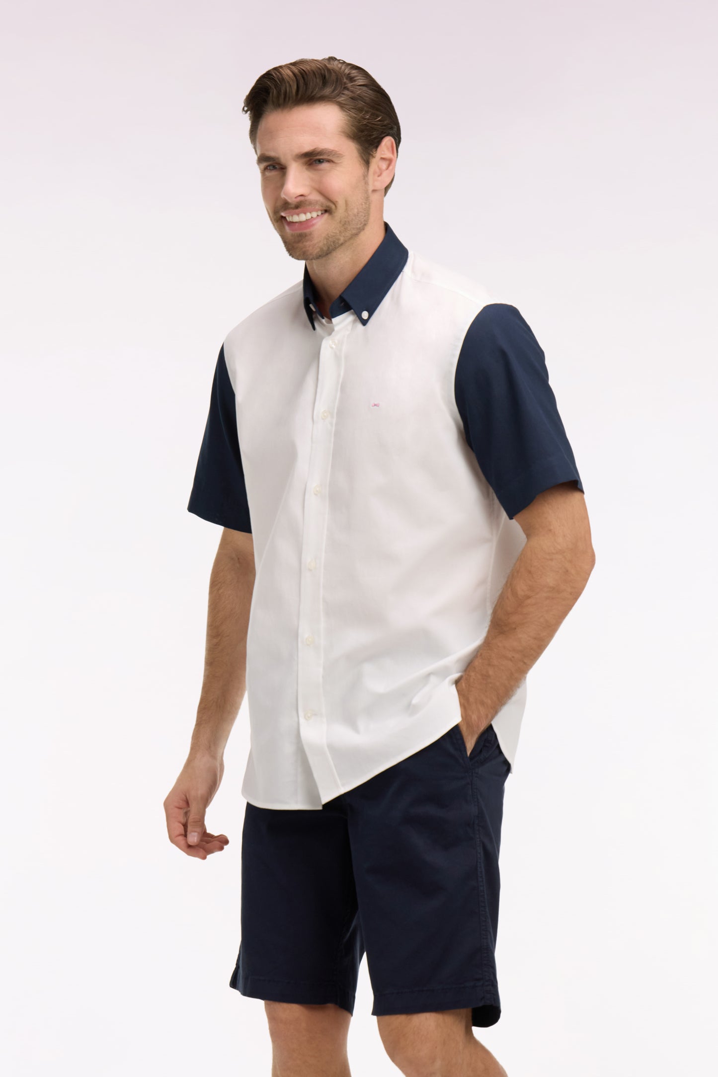 White cotton short-sleeved shirt with back embroidery