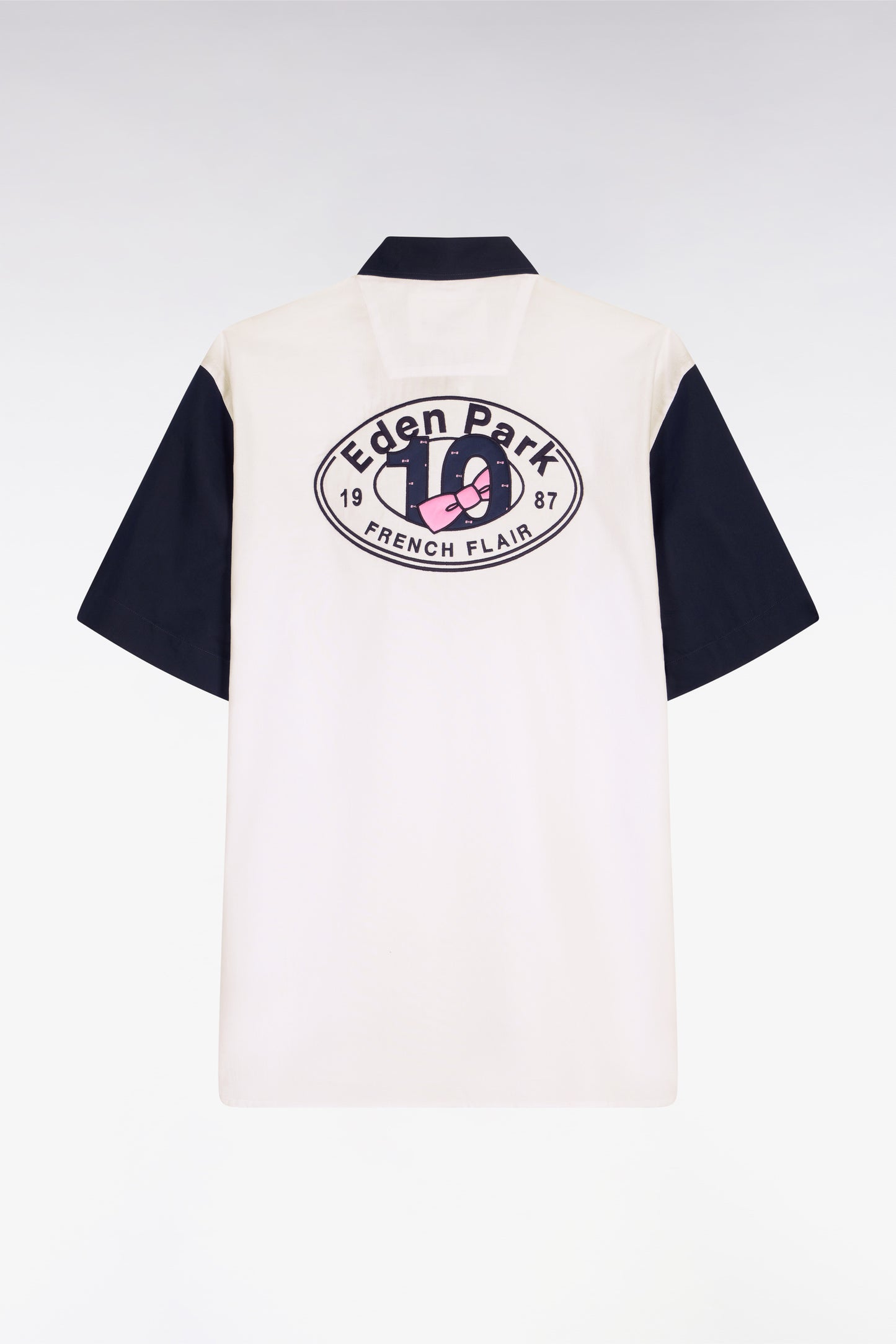 White cotton short-sleeved shirt with back embroidery
