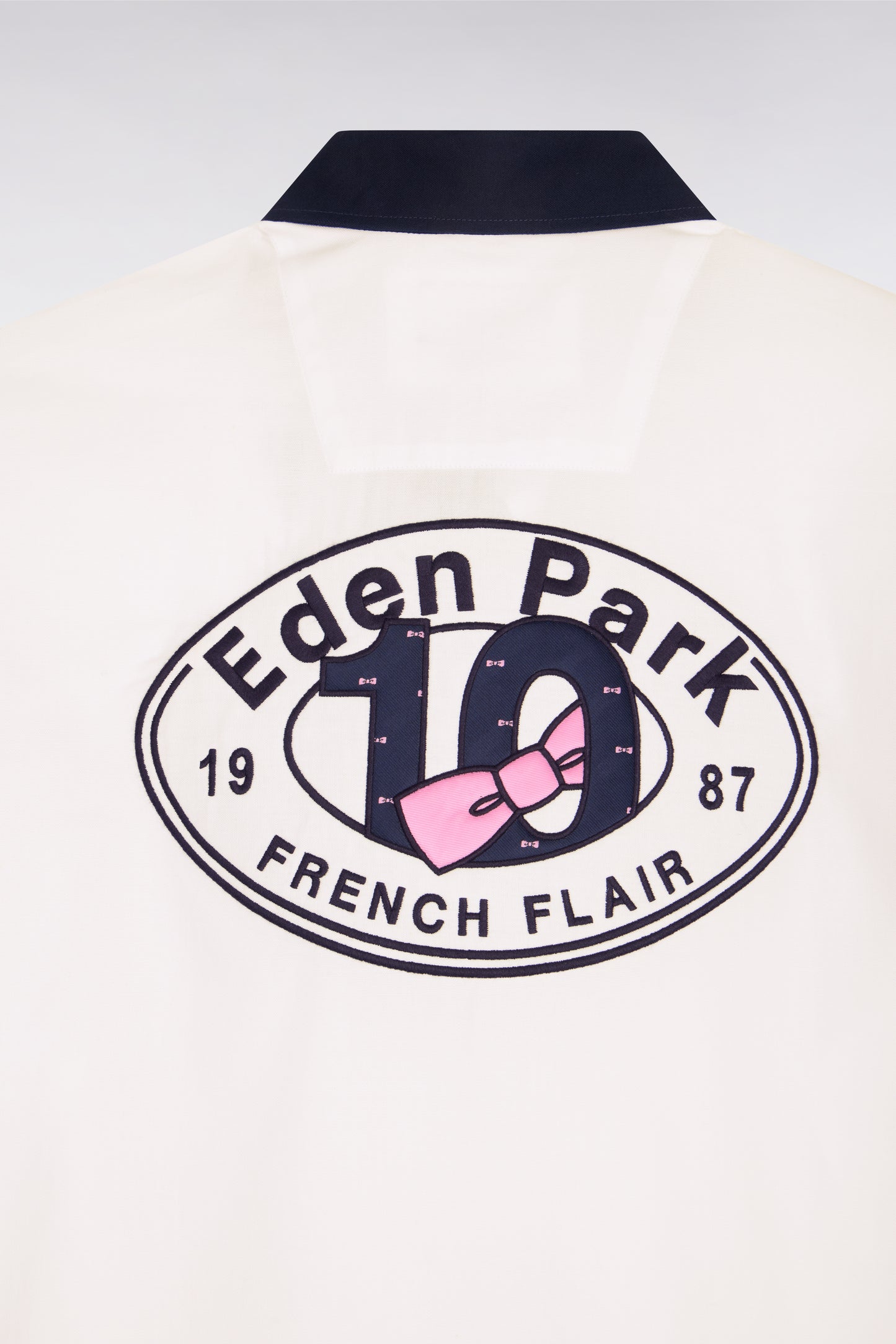 White cotton short-sleeved shirt with back embroidery