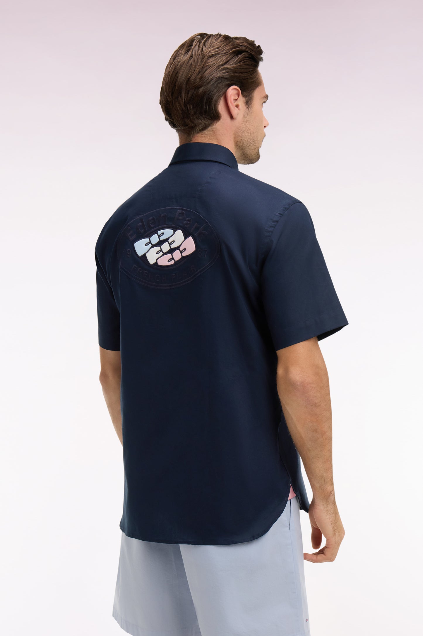 Chemise à manches courtes en coton marine broderie dos