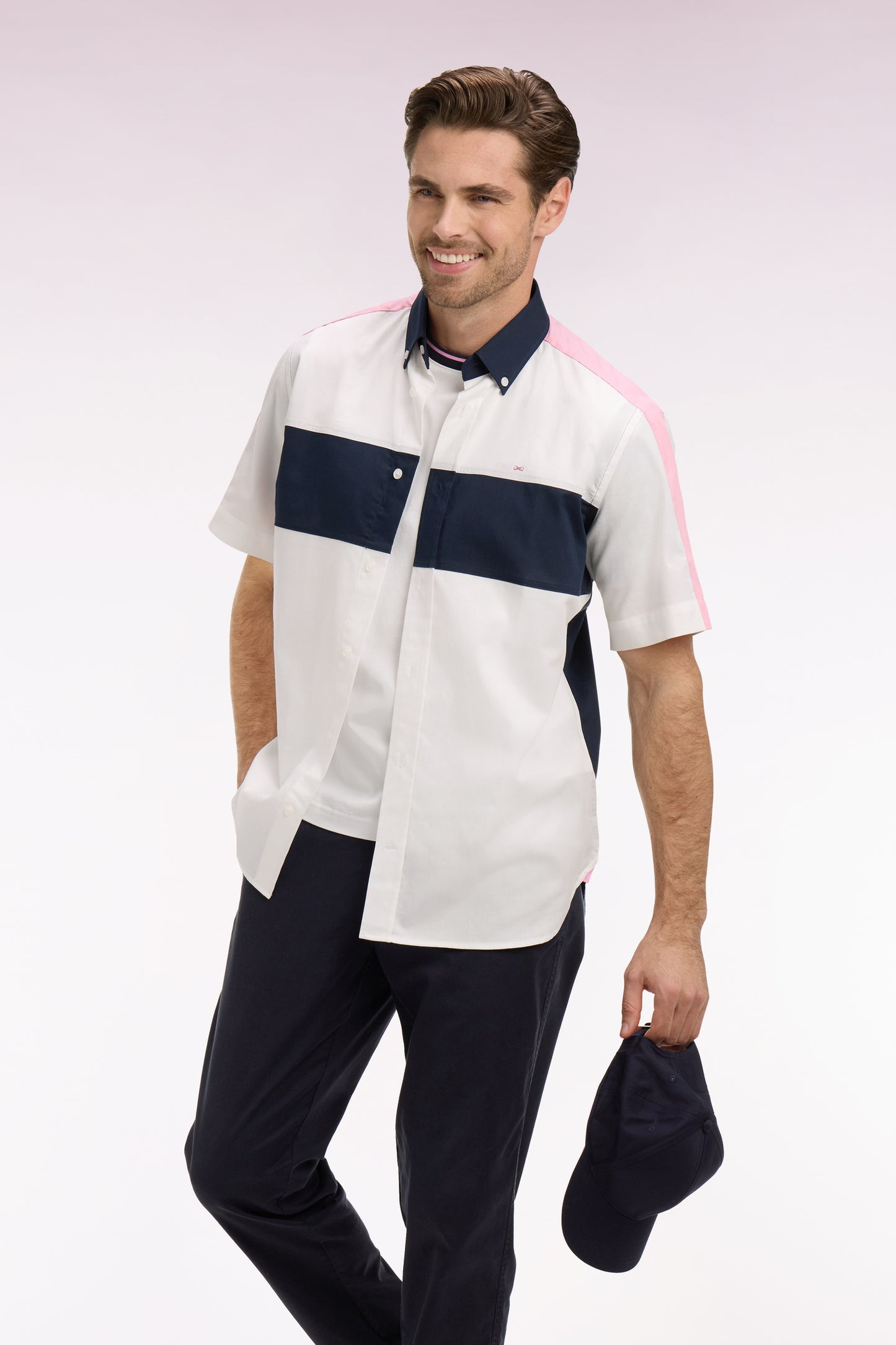 Short-sleeved white and navy cotton shirt with back embroidery