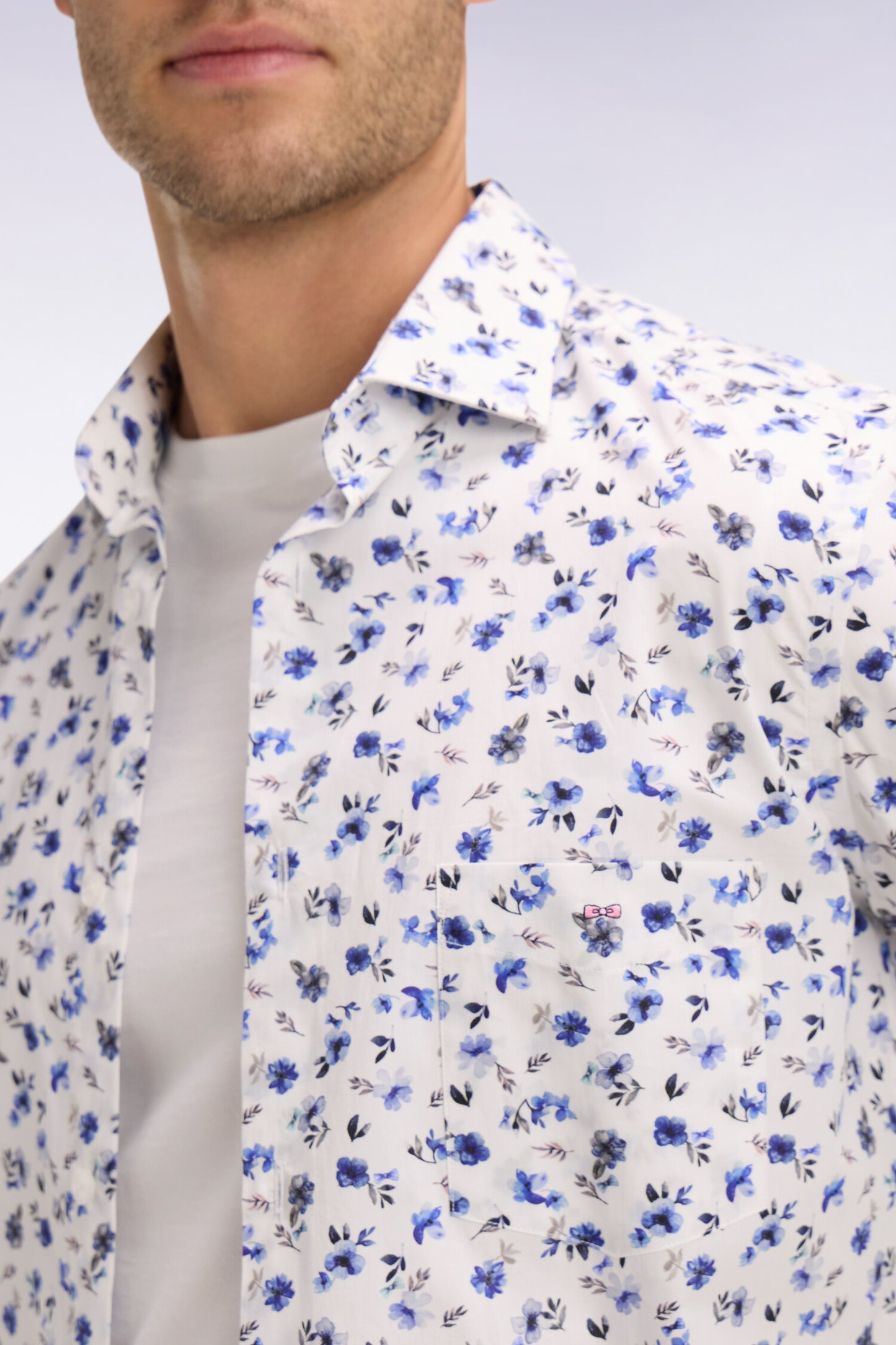 Slim fit blue floral print cotton poplin shirt