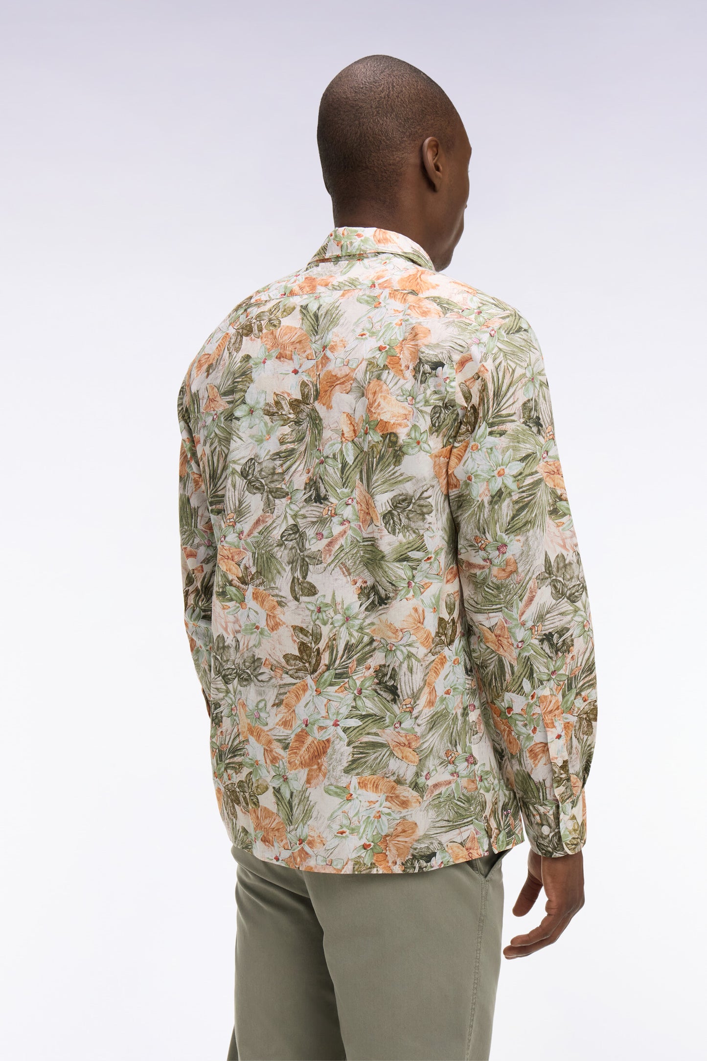 Regular fit beige cotton poplin shirt with plant print