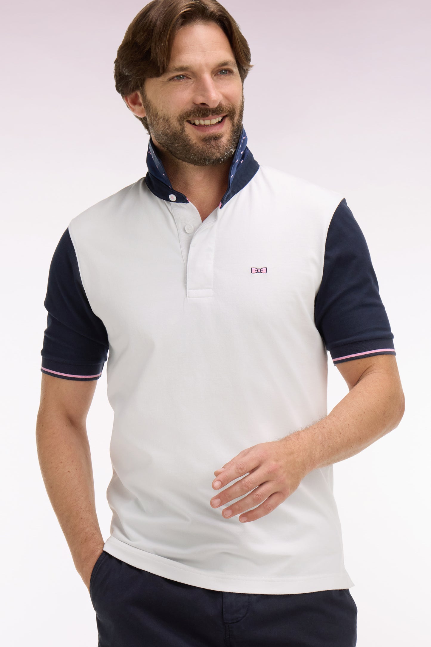 Maillot à manches courtes en coton blanc et marine coupe regular broderie dos