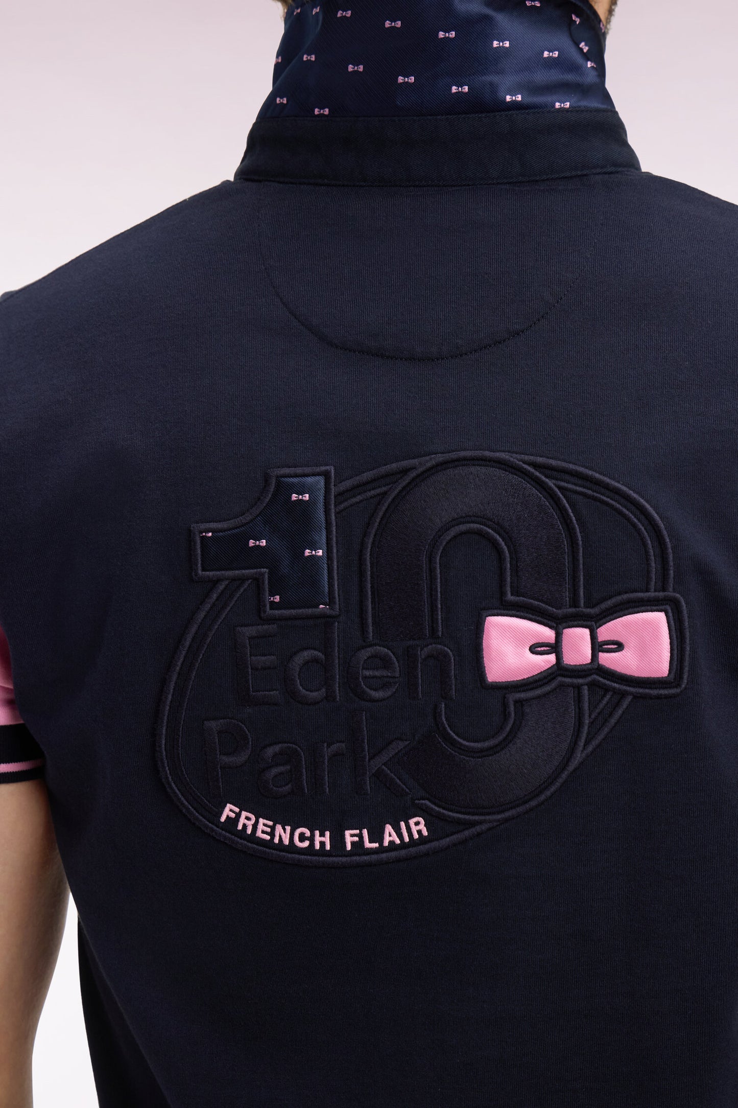 Maillot à manches courtes en coton rose et marine coupe regular broderie dos
