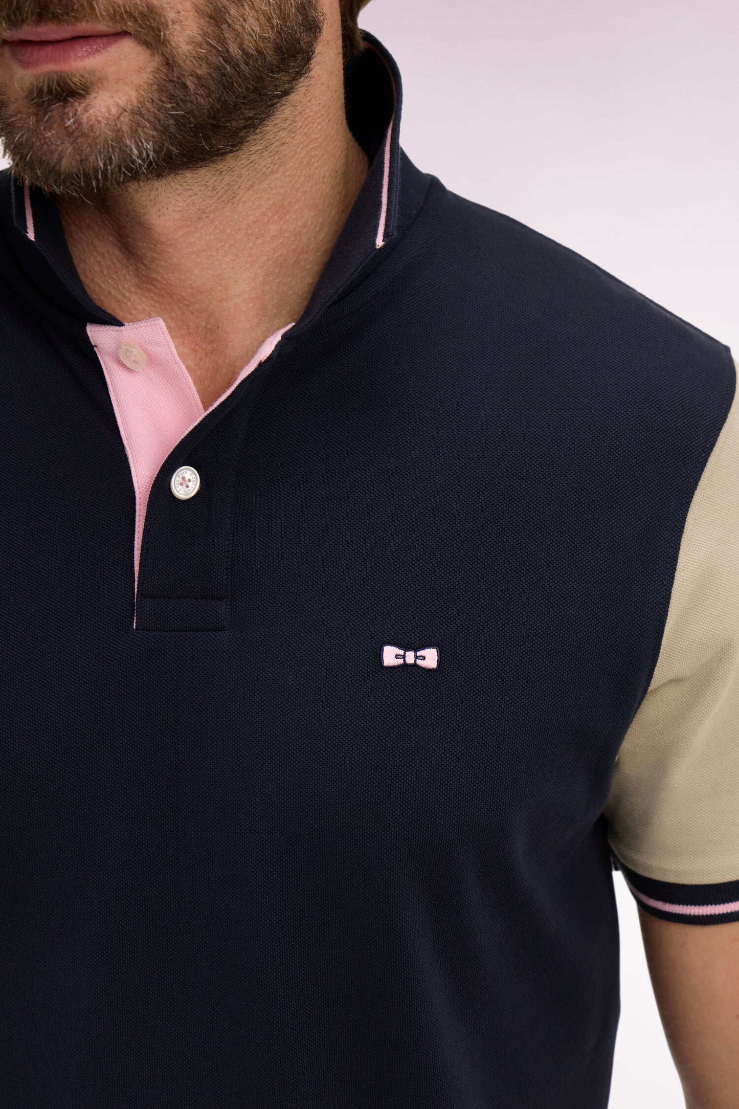 Polo à manches courtes en coton marine et beige