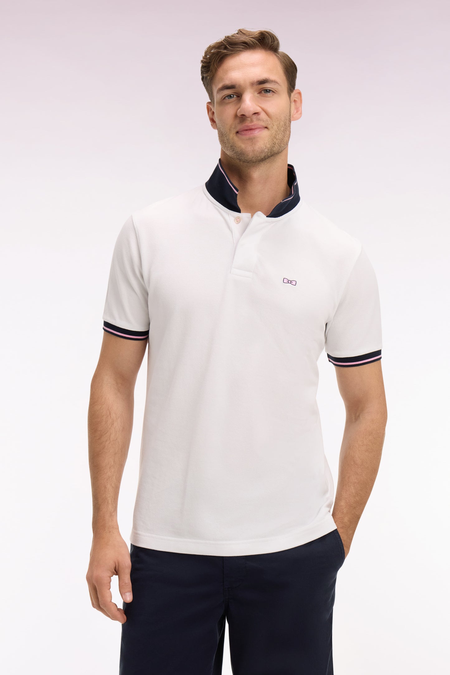 Polo à manches courtes en piqué coton blanc broderie marine