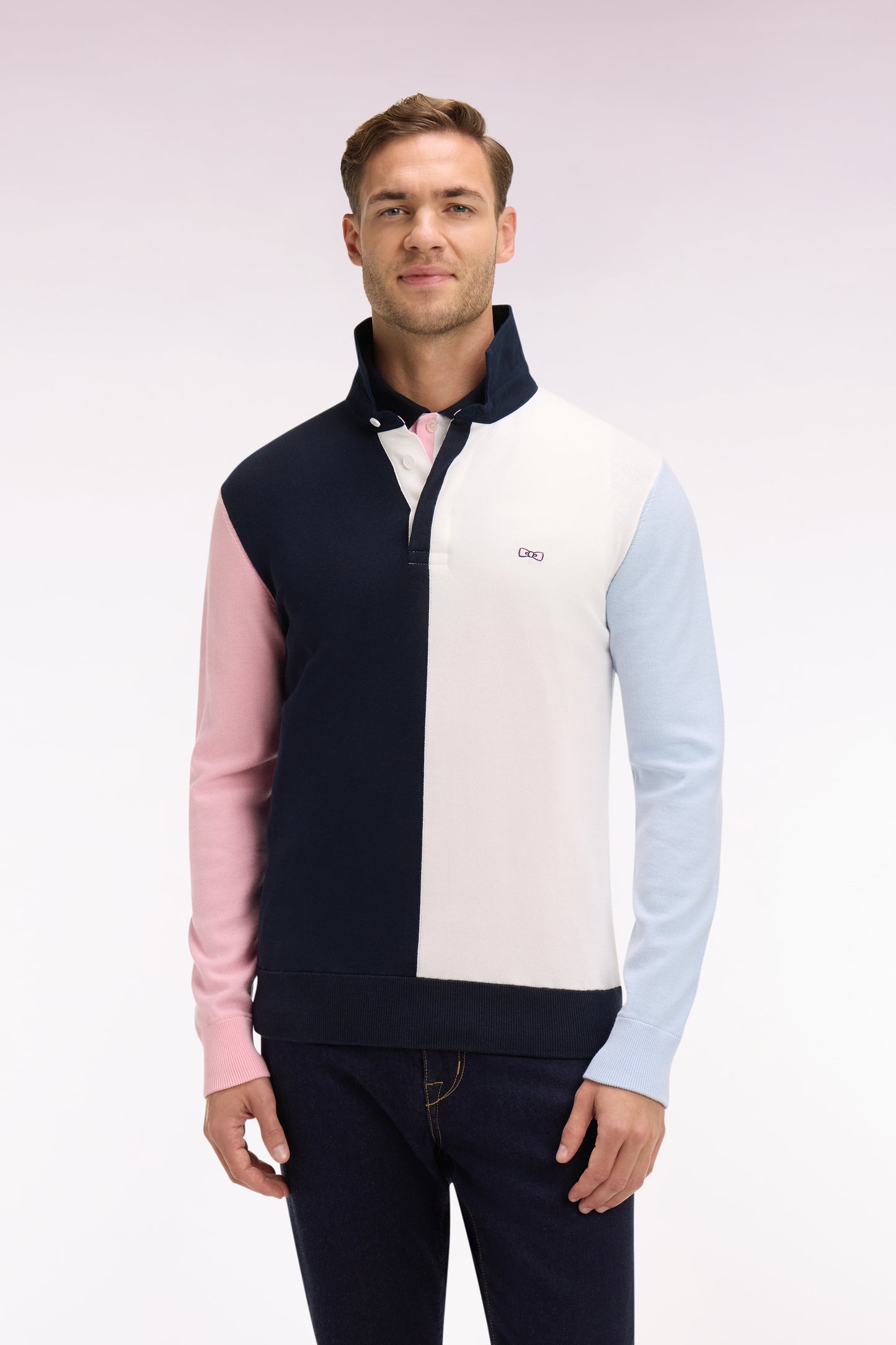 Pull col maillot en coton marine et blanc à manches contrastées