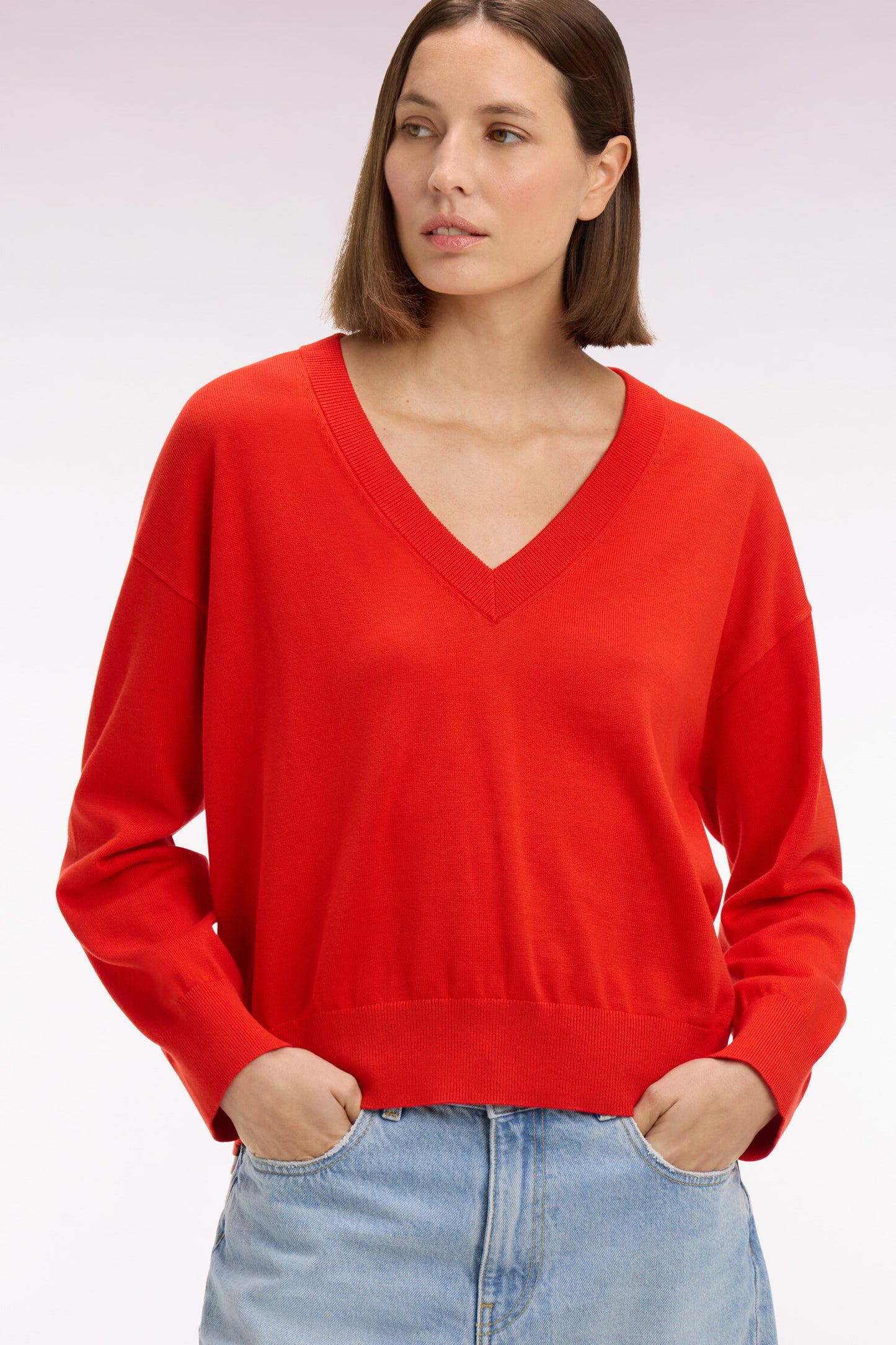 Pull-over à col V en coton rouge coupe oversized