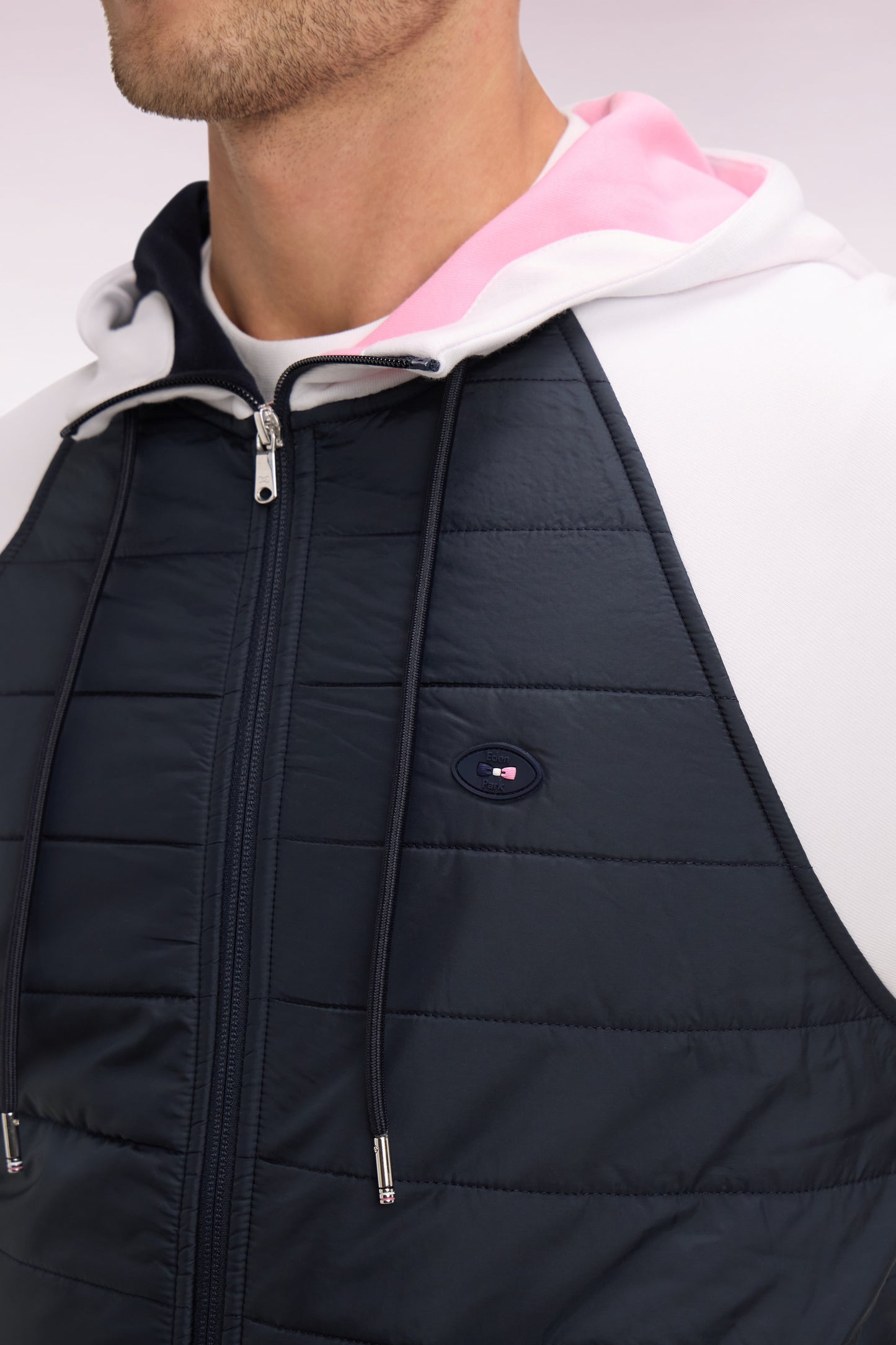 Sweatshirt zippé XV de France à capuche en molleton blanc à parmenture matelassée marine coupe regular