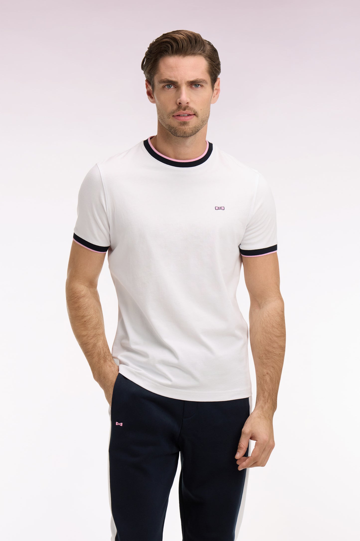 Regular fit short-sleeved white embroidered cotton T-shirt