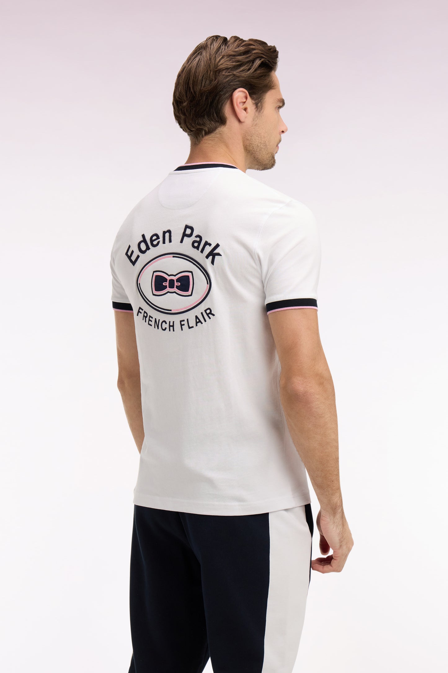 Regular fit short-sleeved white embroidered cotton T-shirt