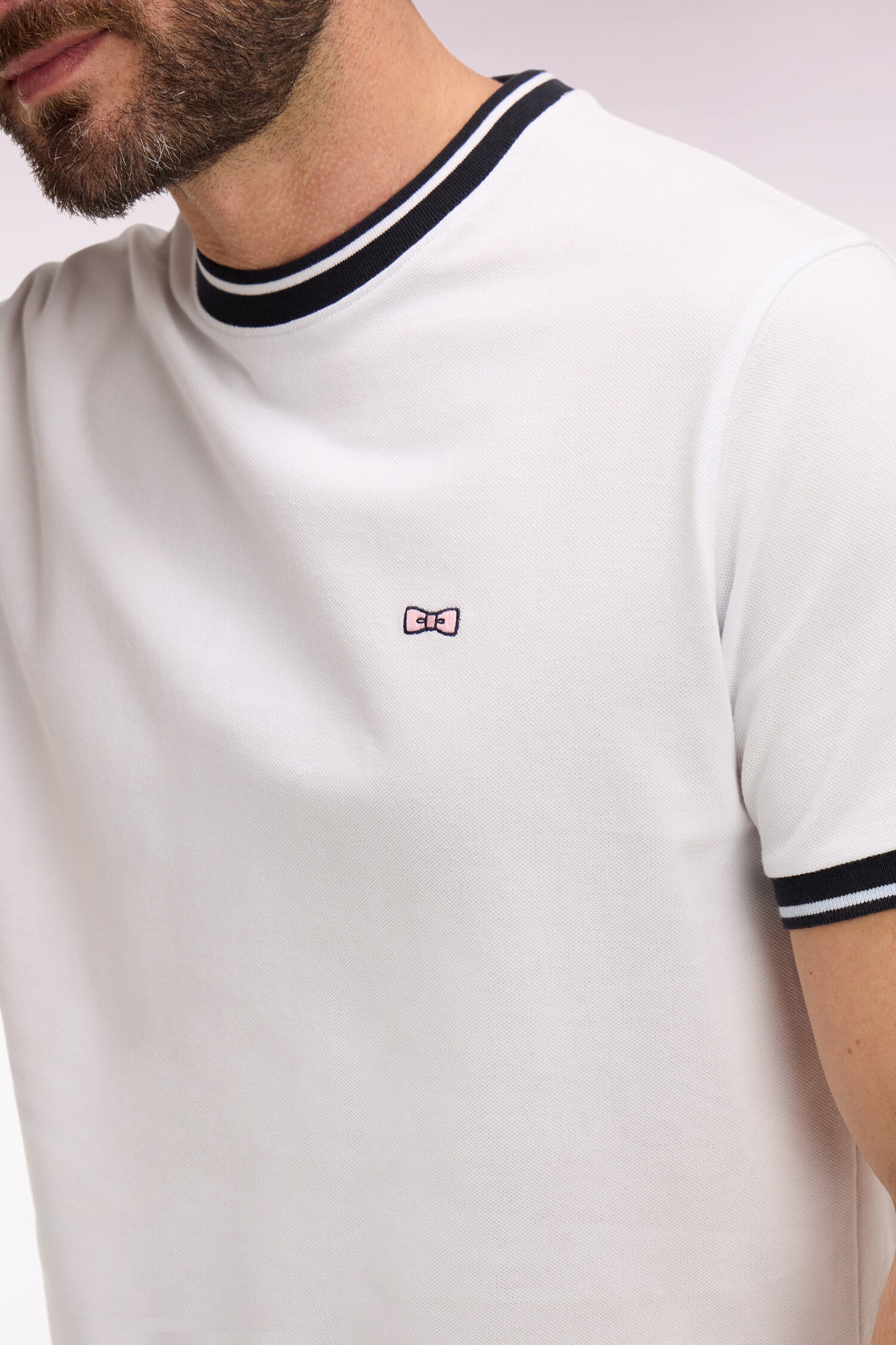 T-shirt à manches courtes en coton blanc brodé coupe regular