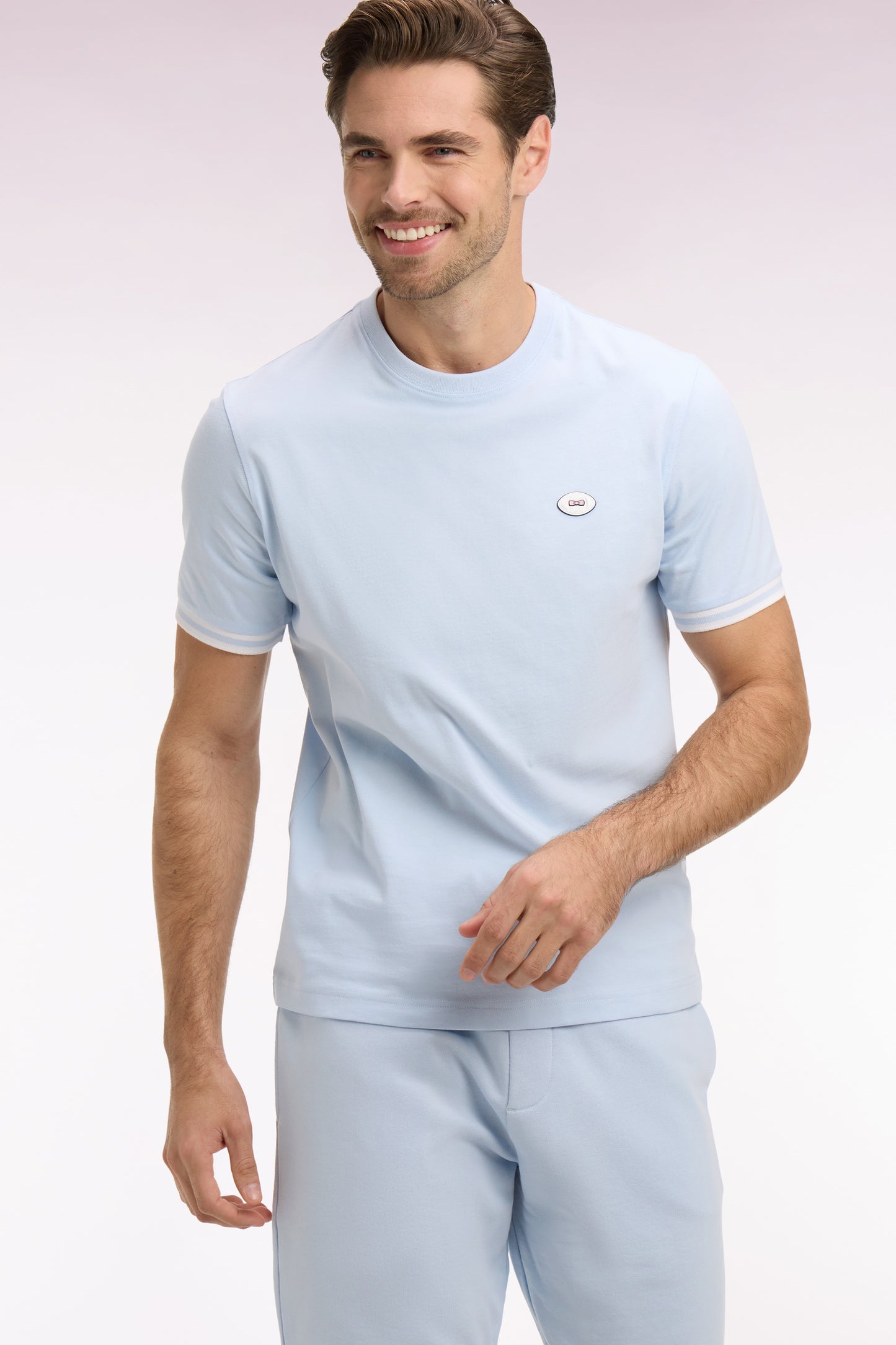 Short-sleeved regular-fit sky cotton T-shirt