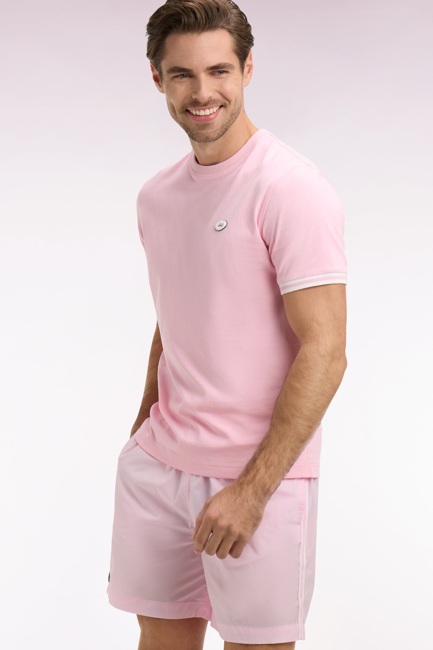Short-sleeved regular-fit pink cotton T-shirt
