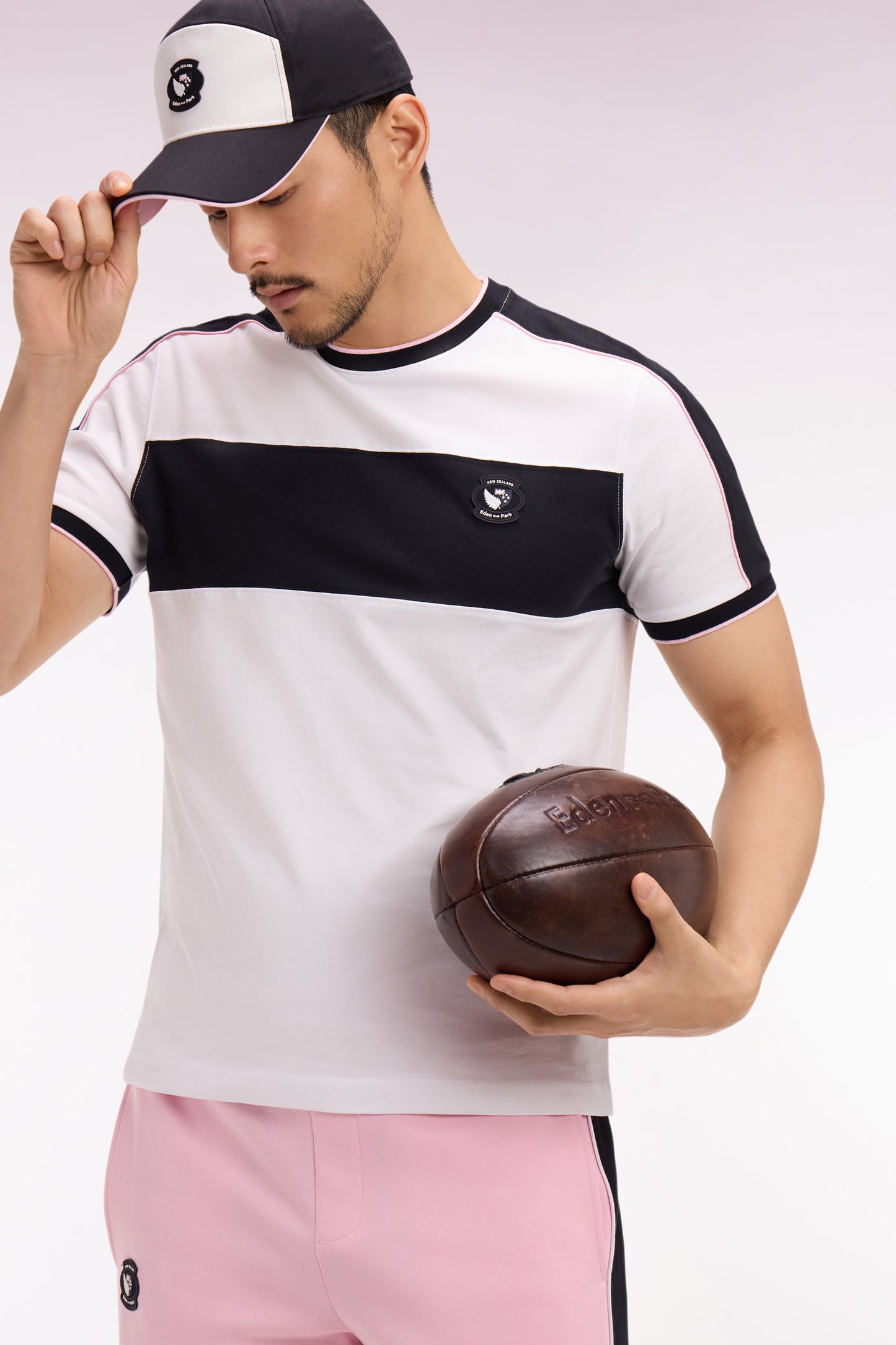 New Zealand short-sleeved T-shirt in white cotton with cutouts, regular fit