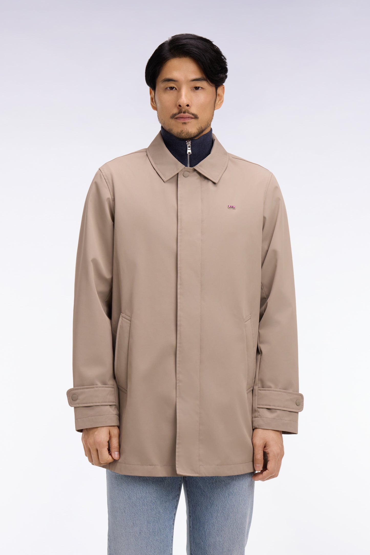 Short raincoat in greige nylon