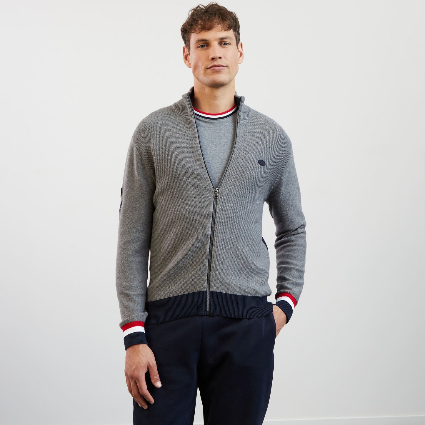 Grey cardigan with tricolour back