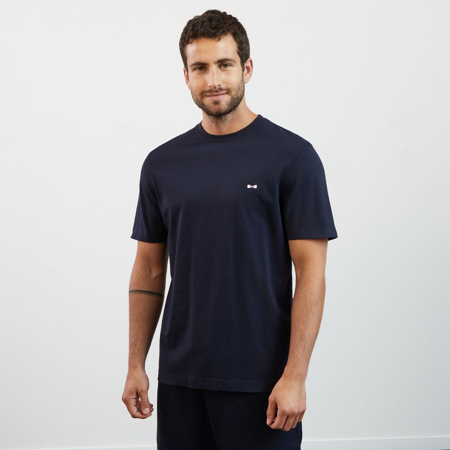 Dark blue T-shirt with 2023 embroidery