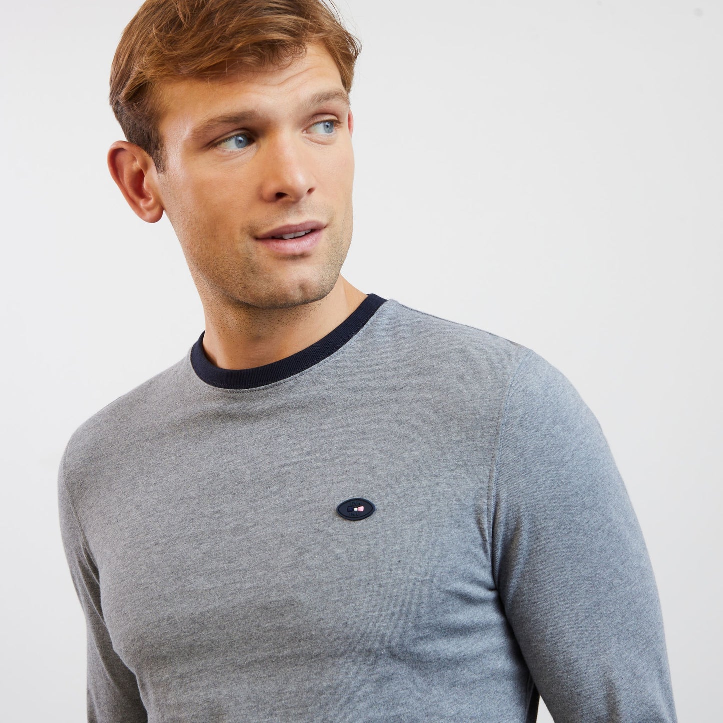 Grey long-sleeved polo with XV de France embroidered detail