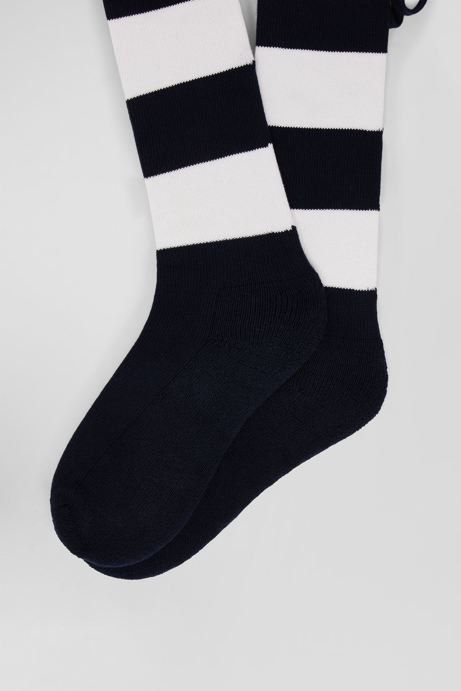 White stretch cotton rugby socks with stripes