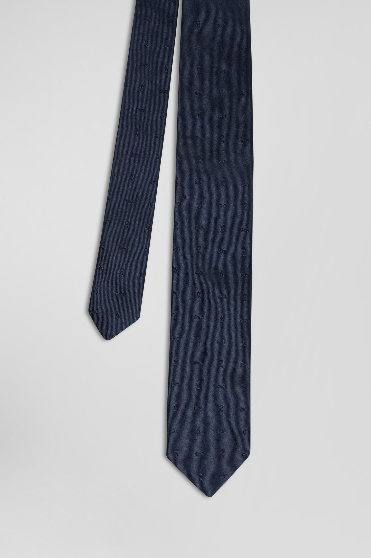 Navy blue plain silk tie