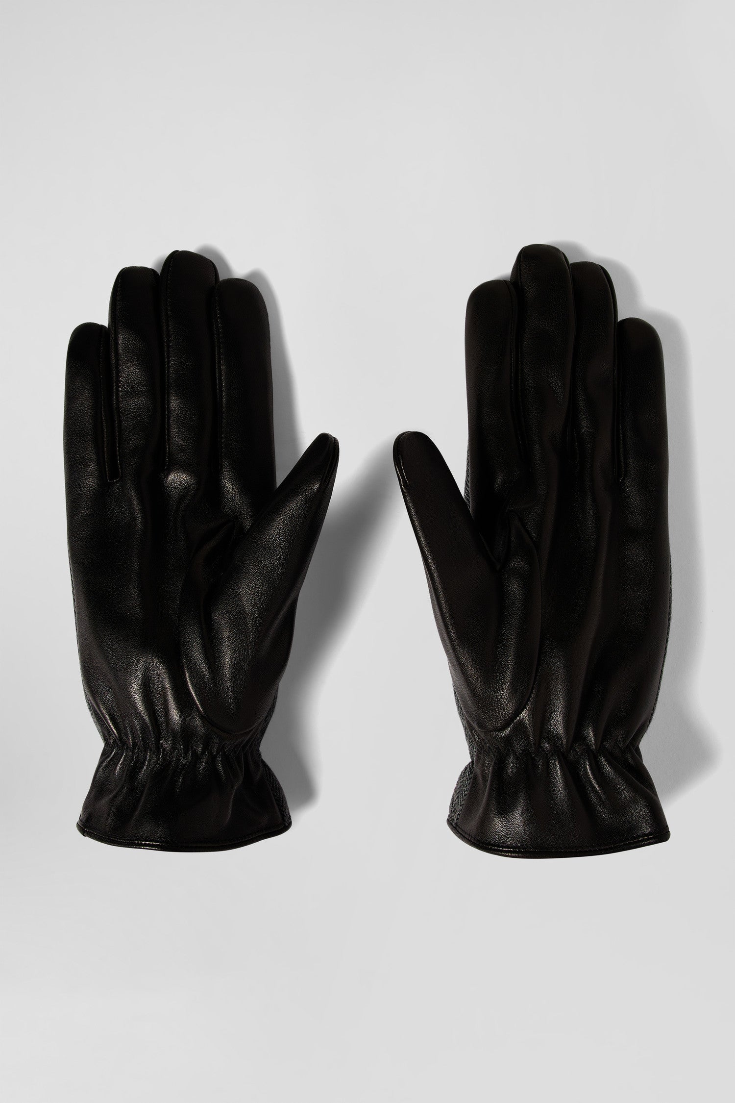 Paire de gants en cuir lisse noir