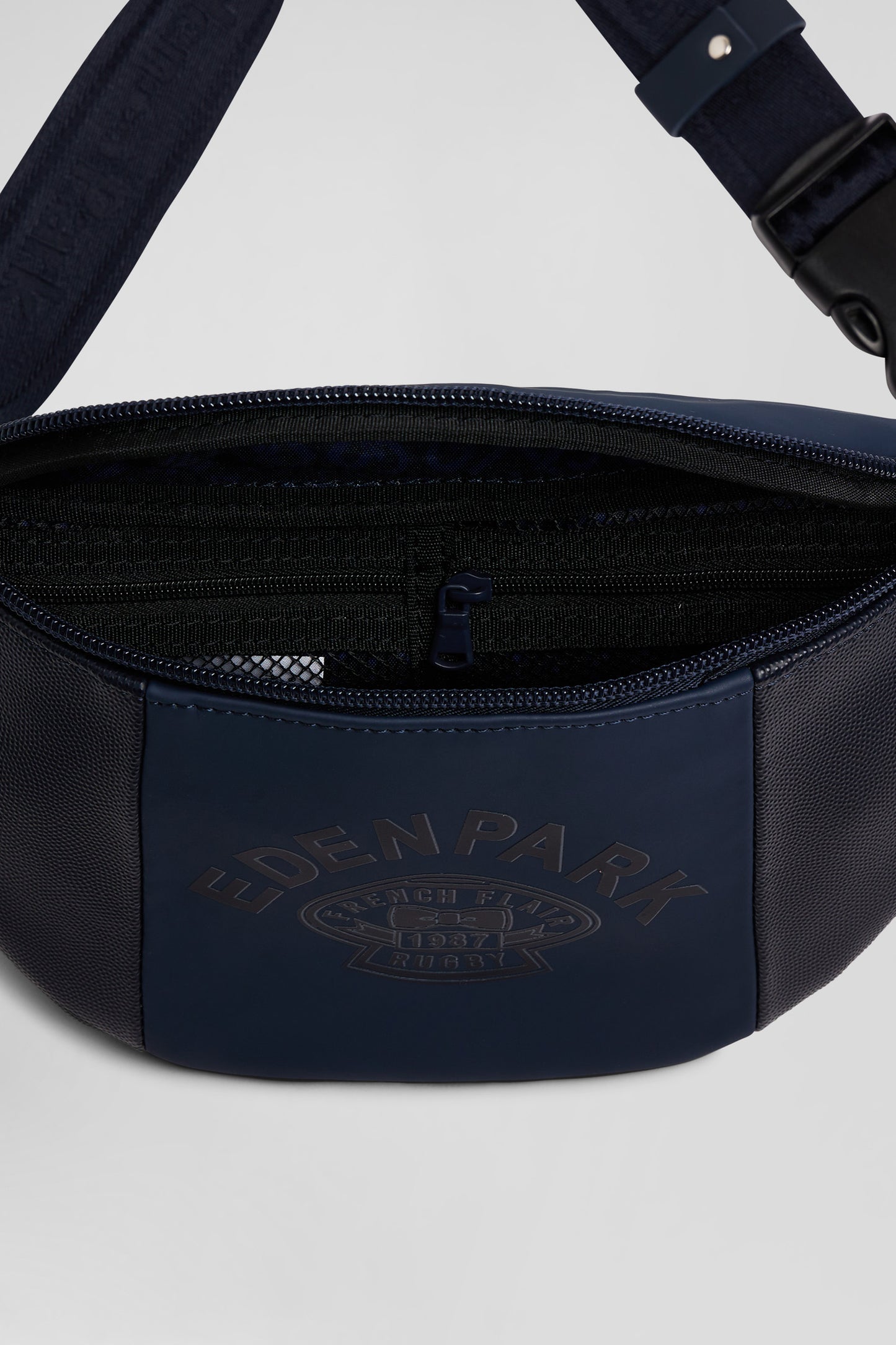 Navy blue waist bag with Eden Park screen-print