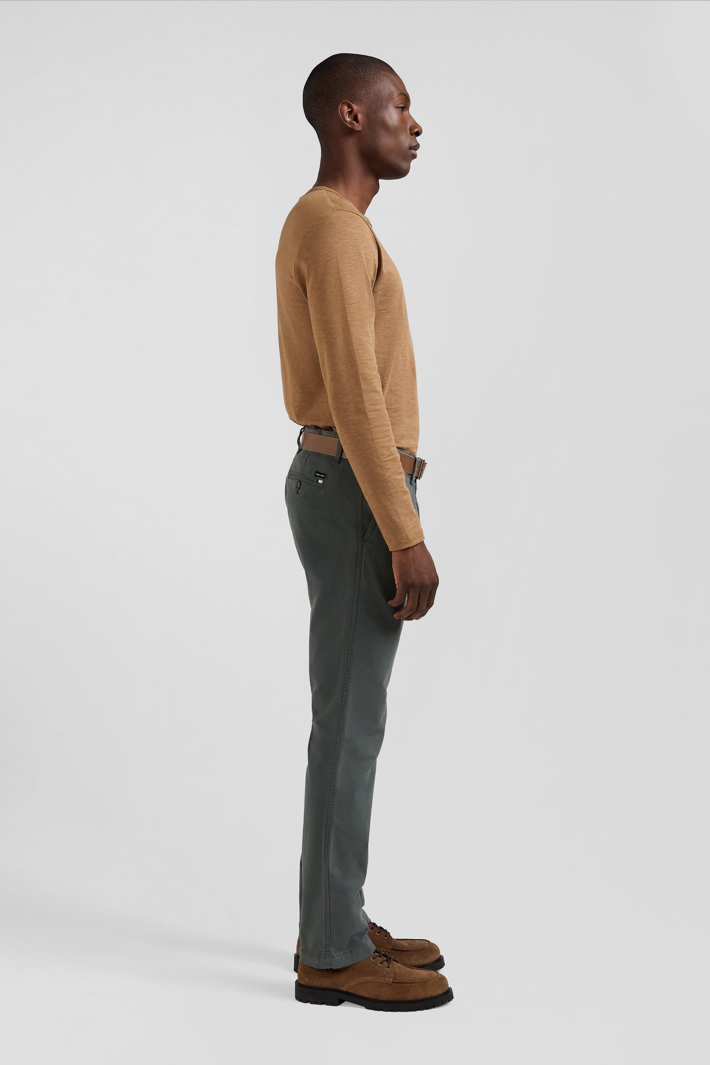 Regular grey chino trousers in stretch cotton gabardine