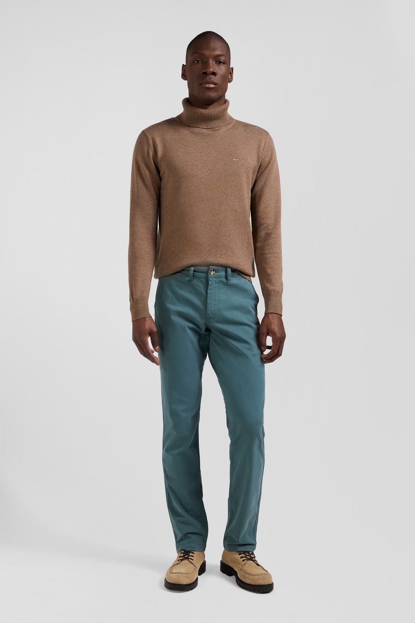 Regular green chino trousers in stretch cotton gabardine