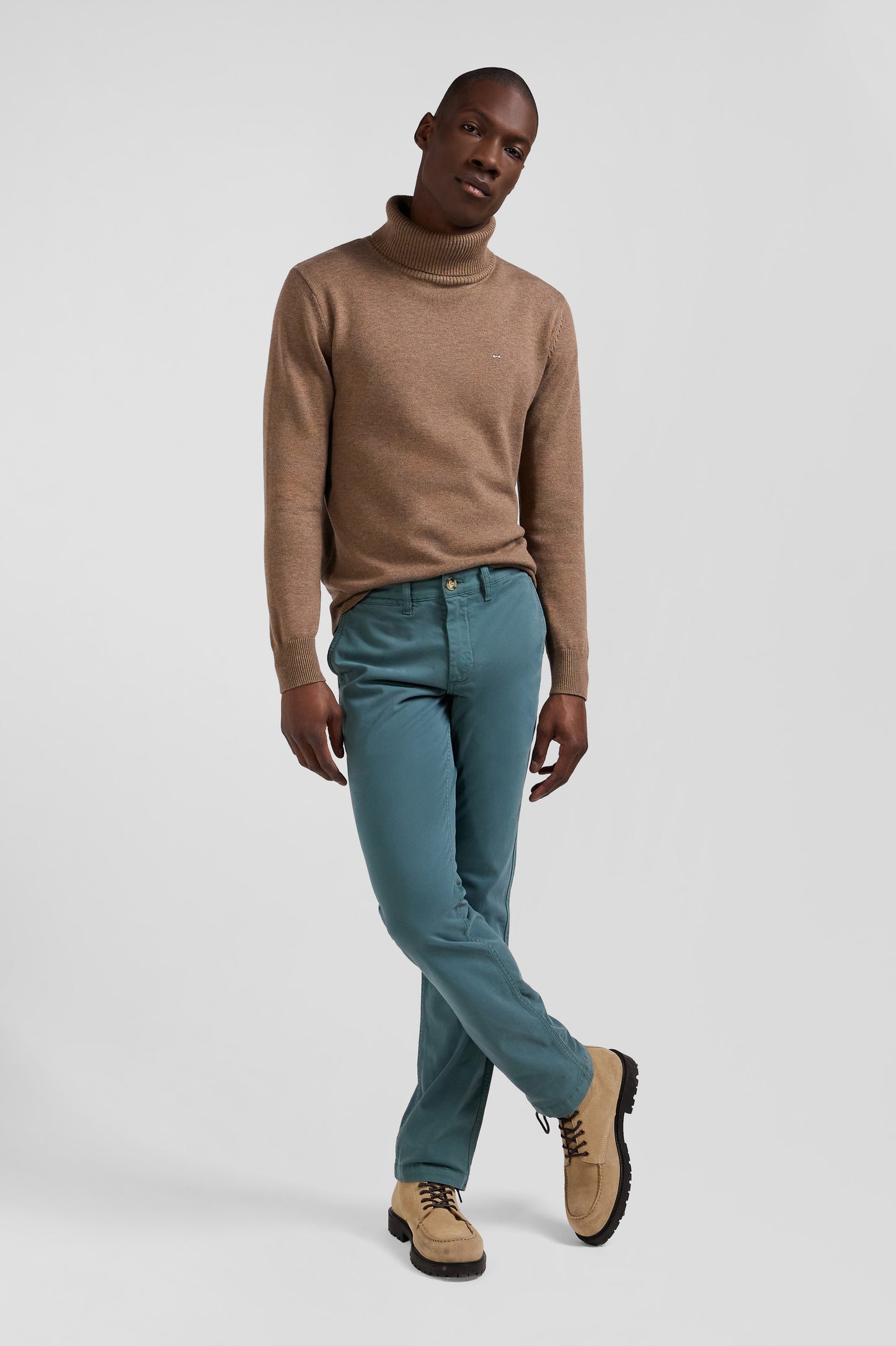 Regular green chino trousers in stretch cotton gabardine