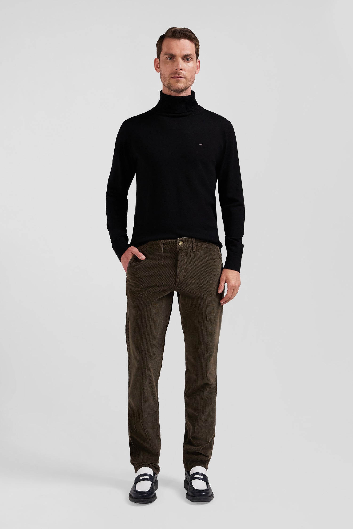 Regular brown stretch cotton velvet chino trousers