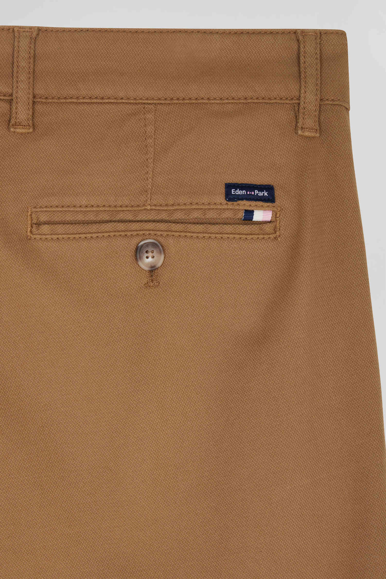 Pantalon chino en piqué de coton stretch et modal beige coupe Regular