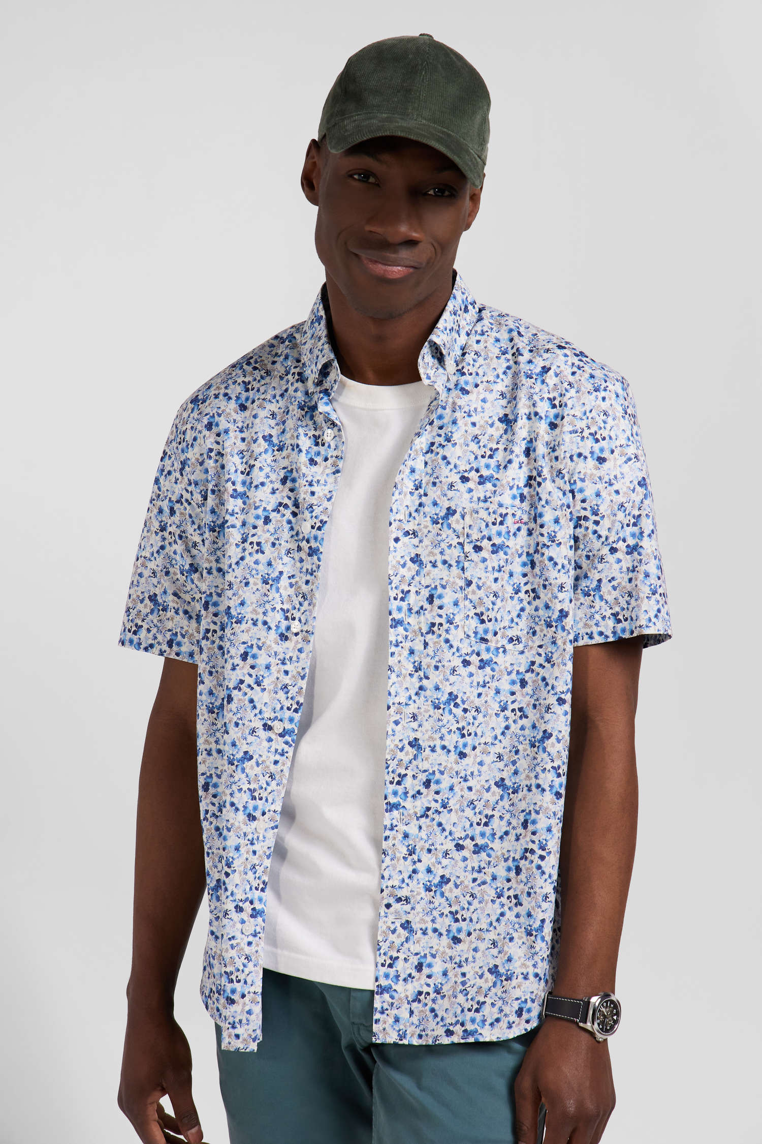 Regular ecru cotton short-sleeved shirt with micro floral print