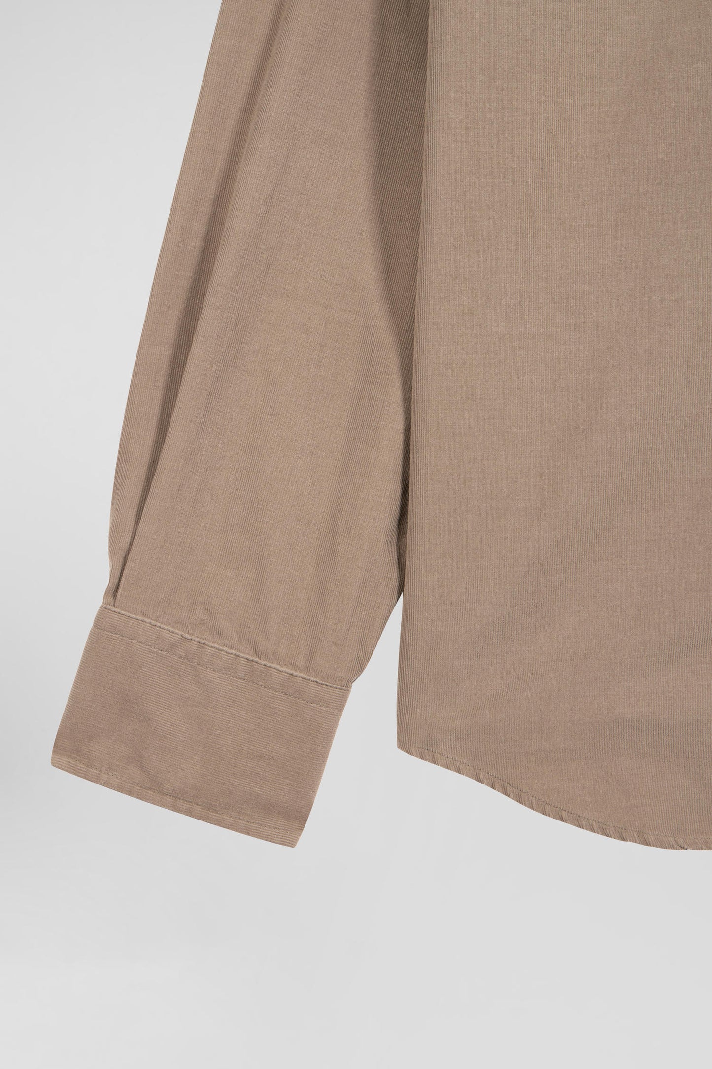 Plain beige corduroy shirt with button-down collar and chest pocket Regular fit