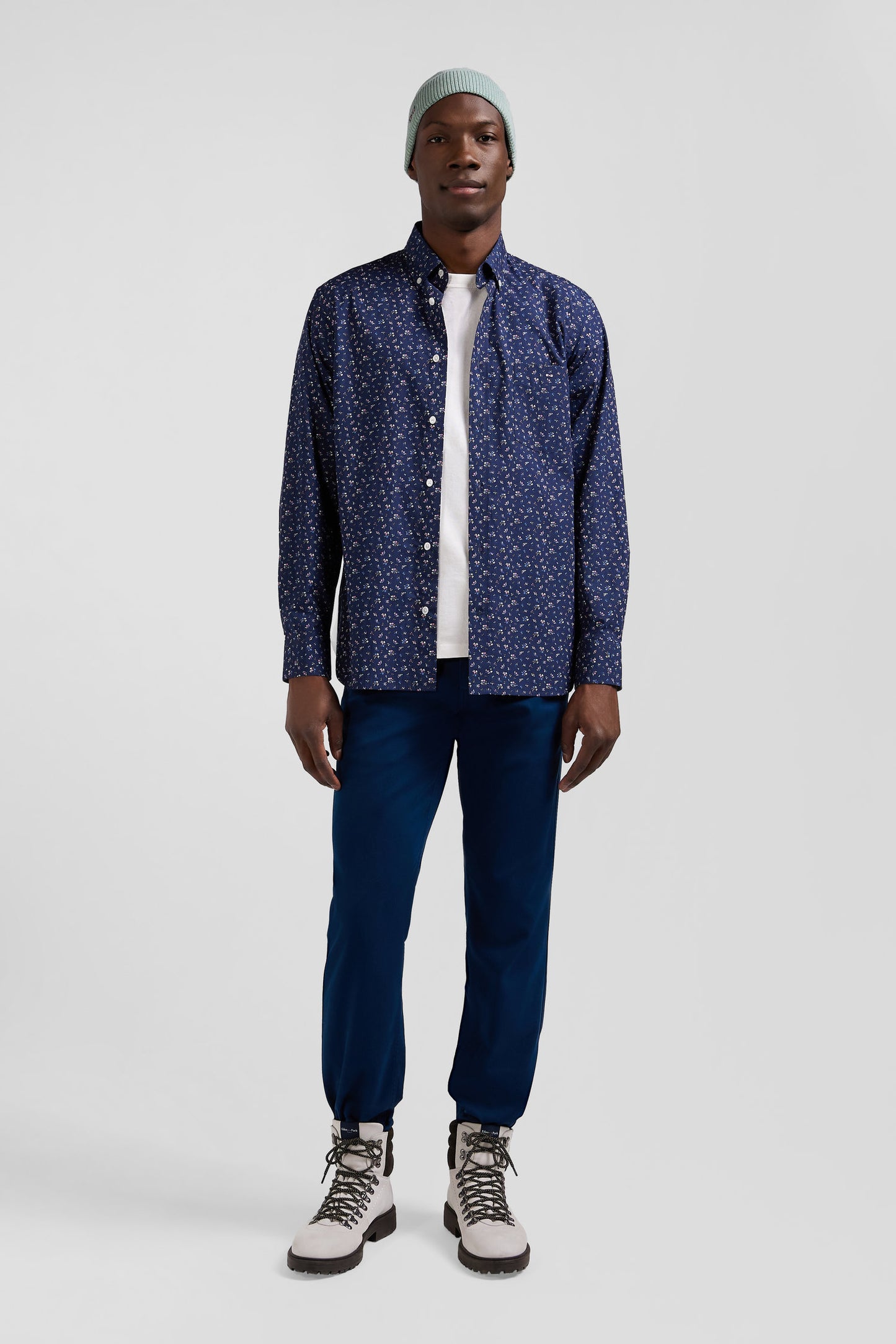 Regular navy blue cotton poplin shirt with micro floral print