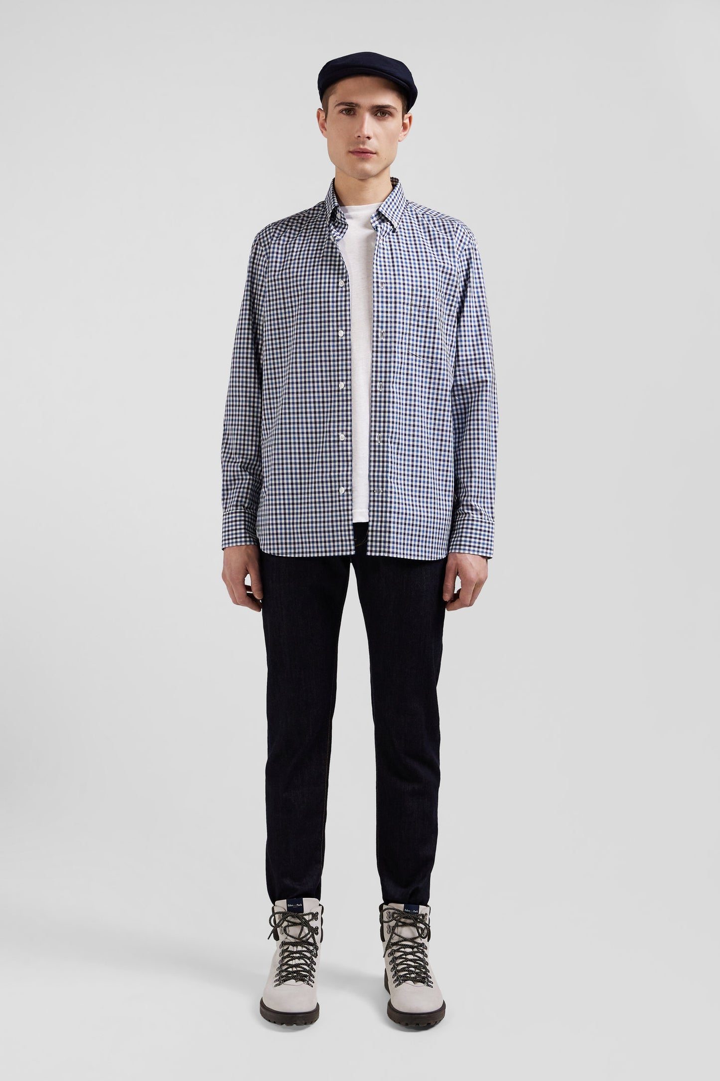 Regular navy blue and white checked cotton poplin shirt