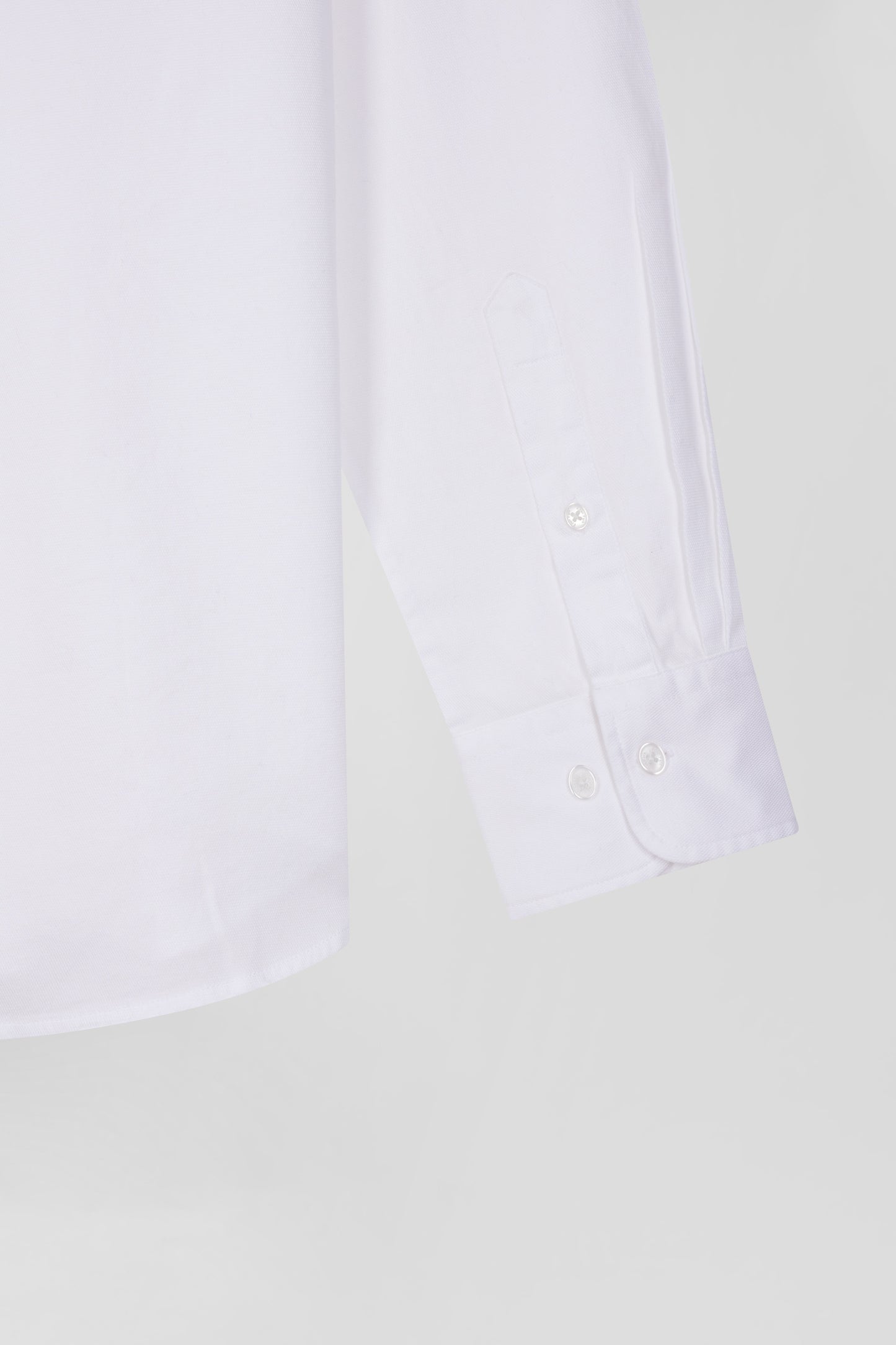 Regular plain white piqué cotton shirt