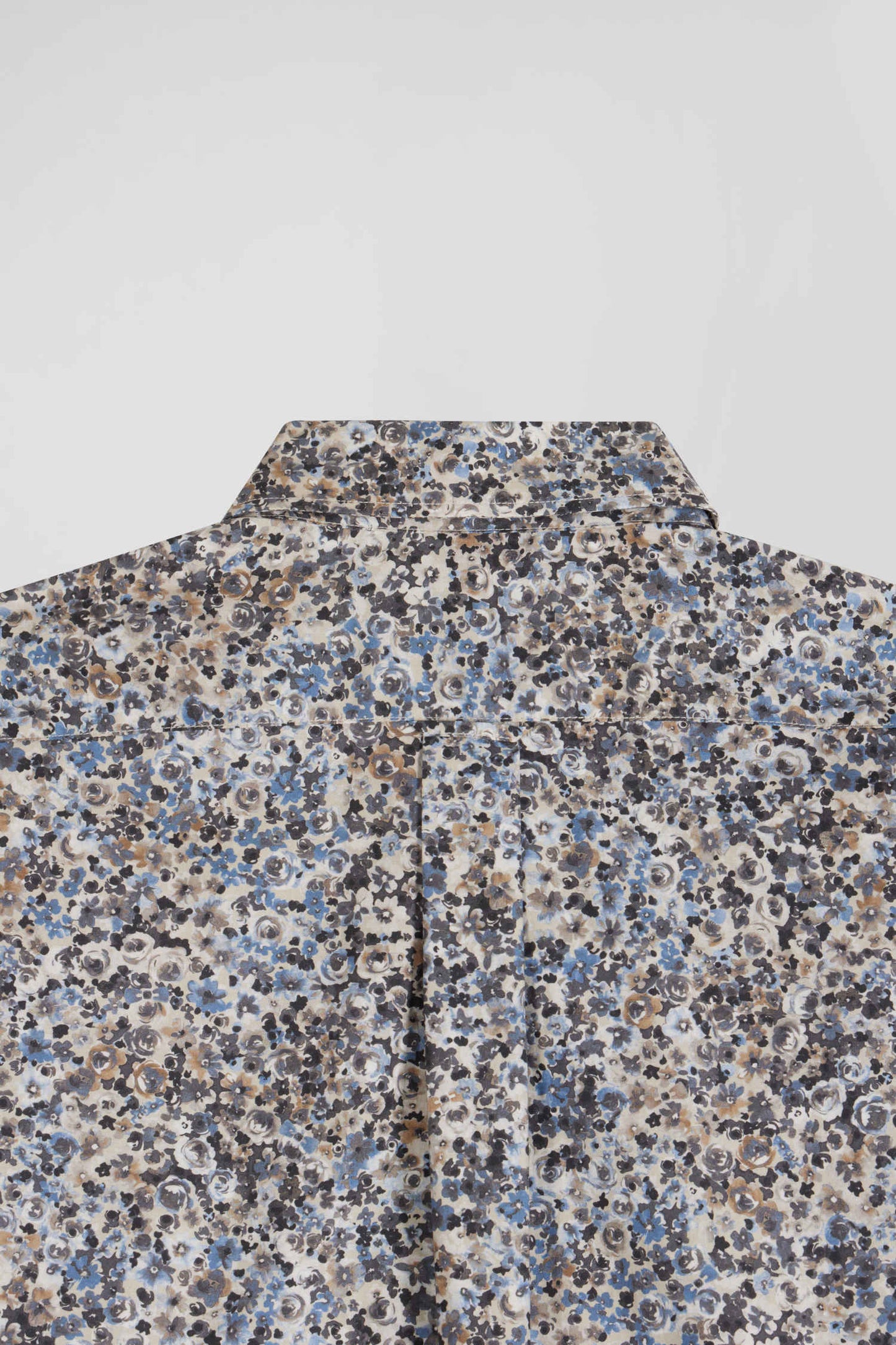 Regular ecru cotton poplin shirt with micro floral print