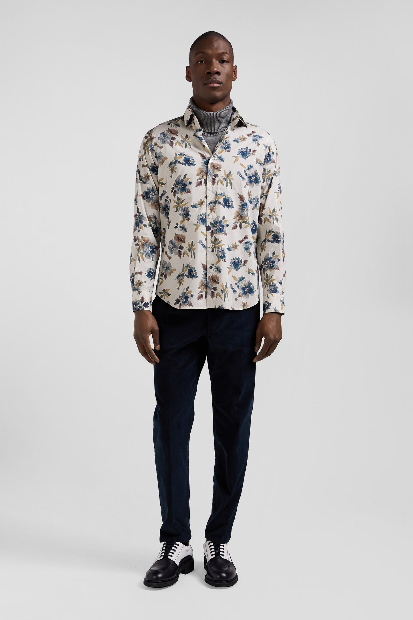 Slim beige floral print cotton shirt